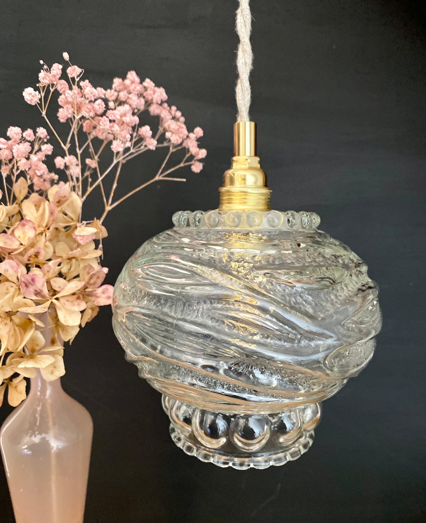 Suspension globe vintage en verre