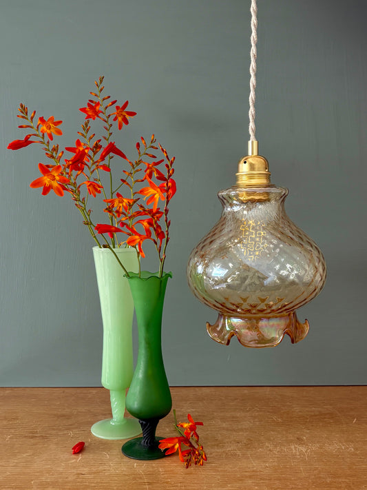 Suspension globe vintage en verre ambré (AMB10)