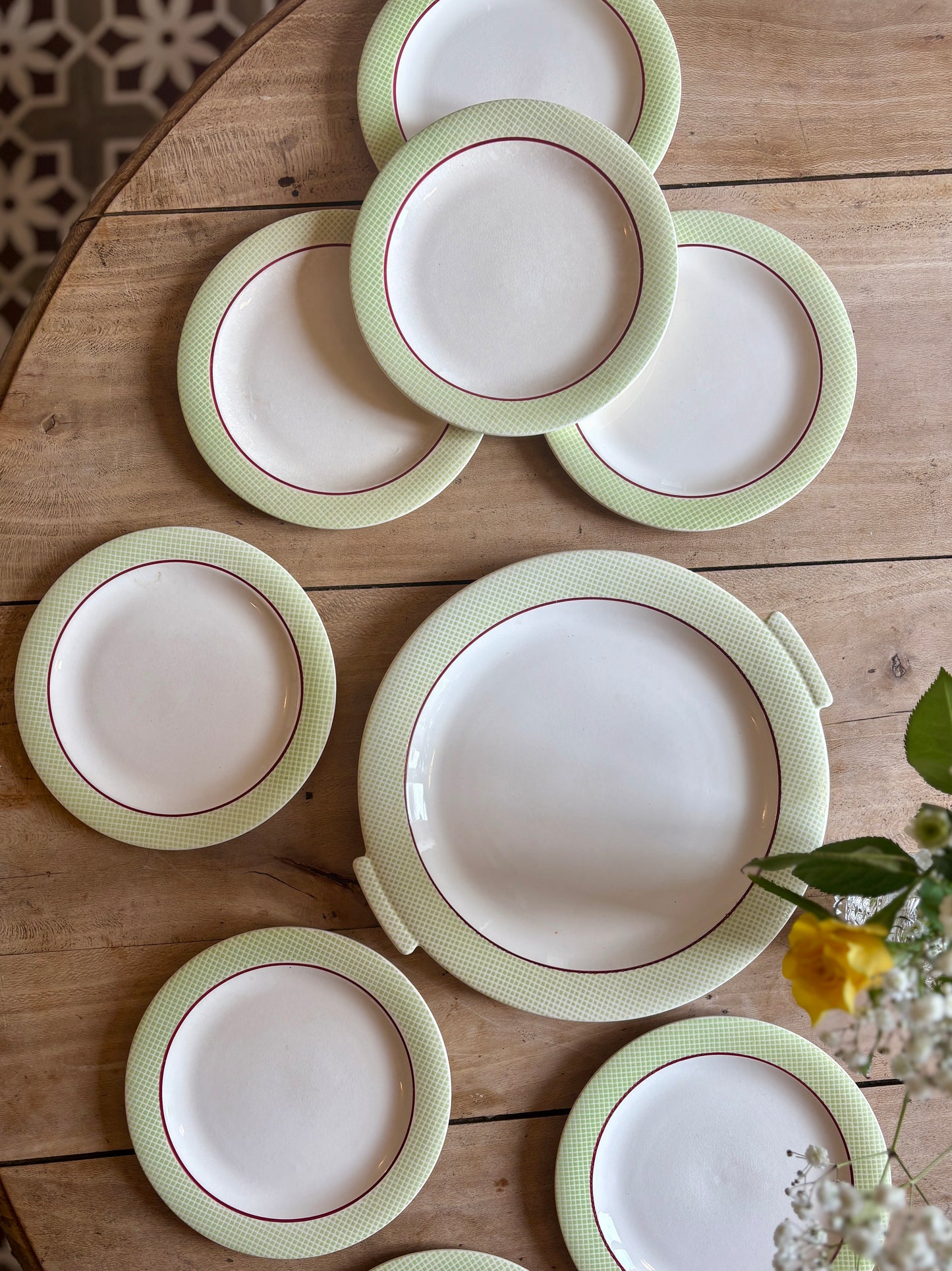 Service à dessert, gâteaux Isoard de Salins