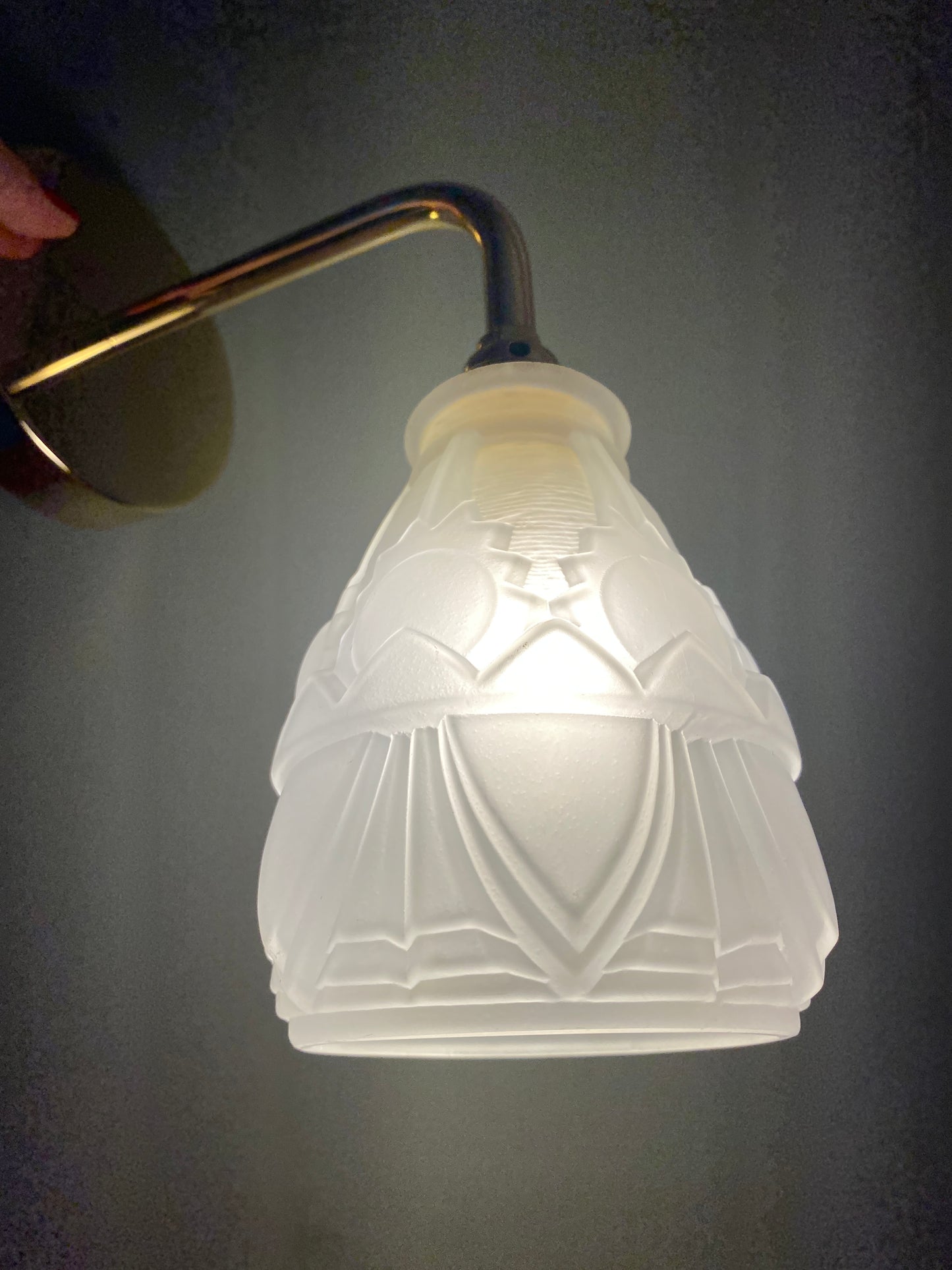 Applique tulipe vintage art déco en verre dépoli