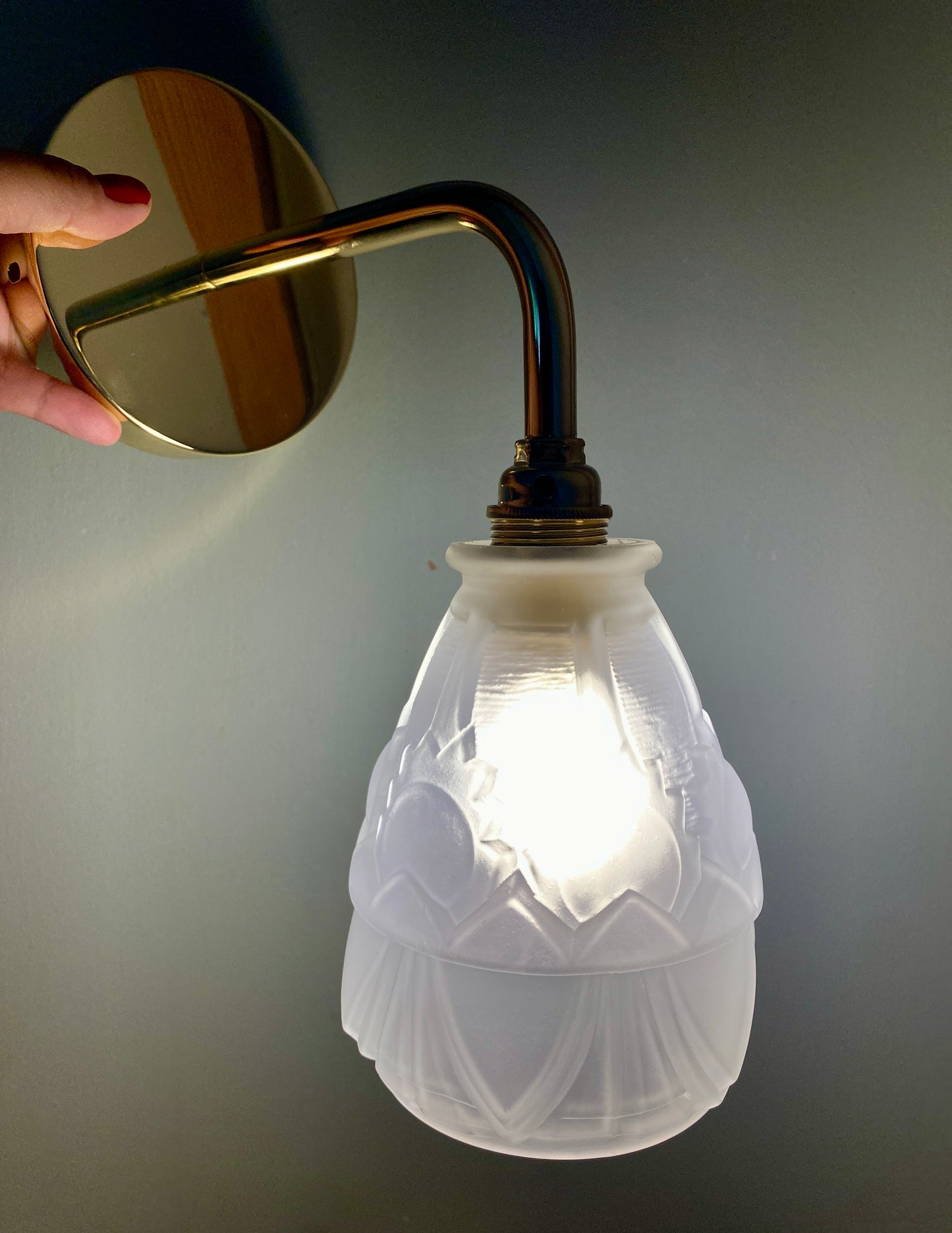 Applique tulipe vintage art déco en verre dépoli