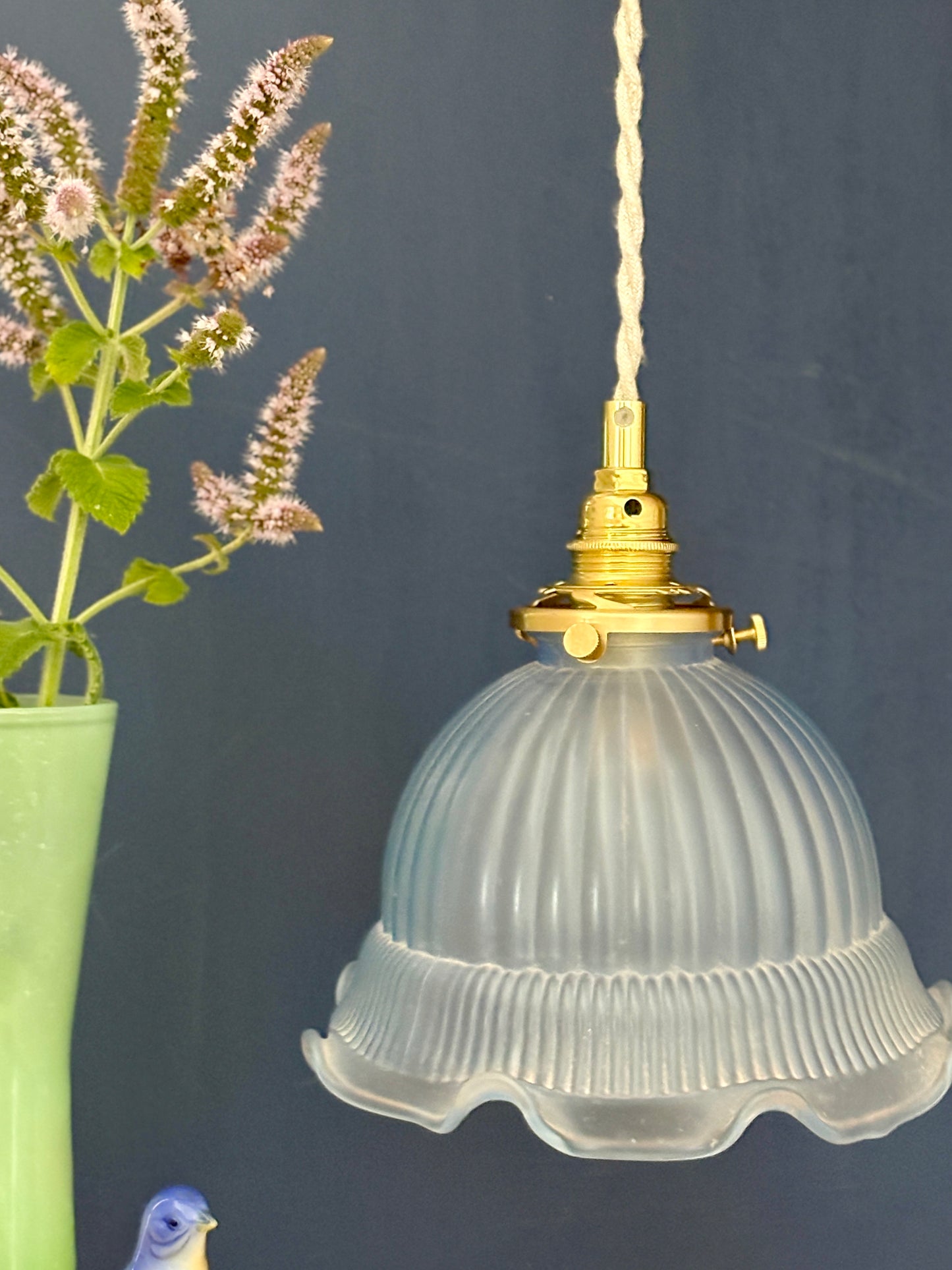 Suspension abat-jour vintage en verre bleu