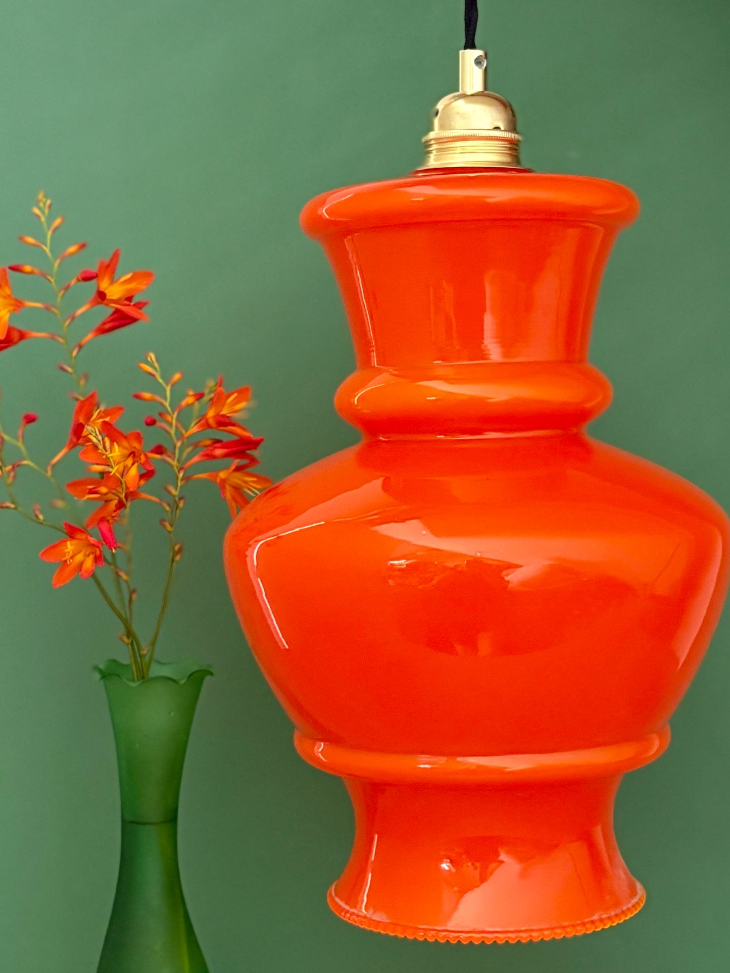 Suspension globe vintage XL en opaline orange