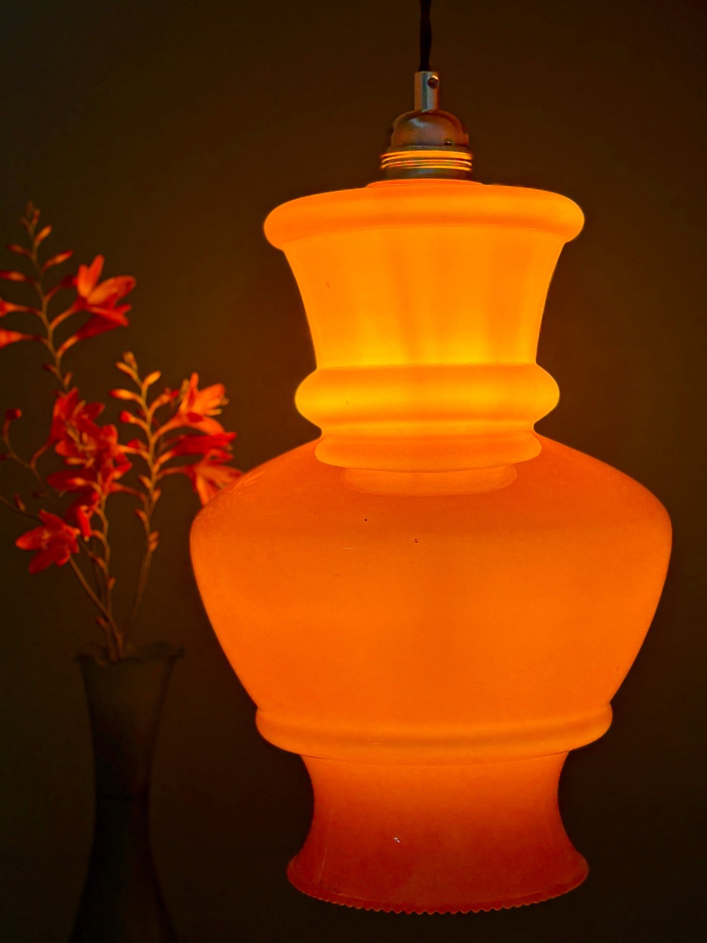 Suspension globe vintage XL en opaline orange