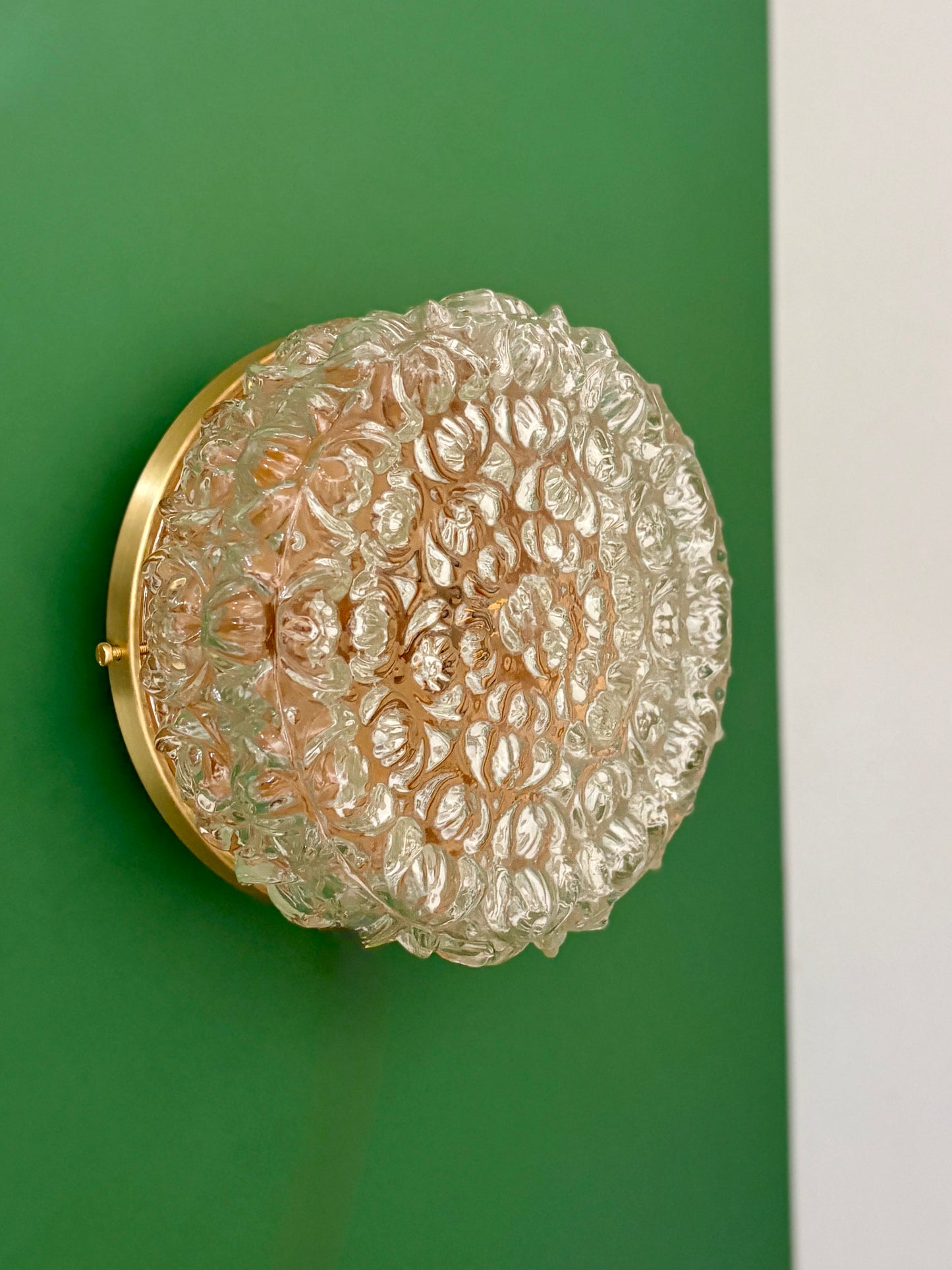 Applique ou plafonnier globe vintage en verre moulé (PLAF13)