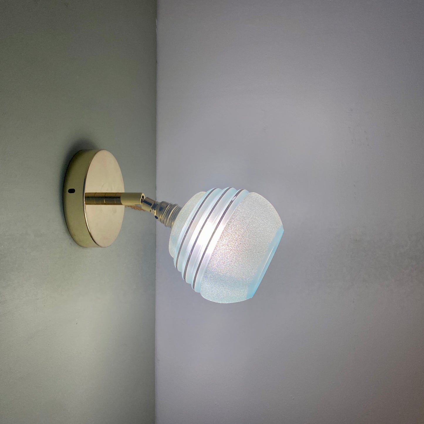 Applique tulipe vintage en verre granité bleu et doré