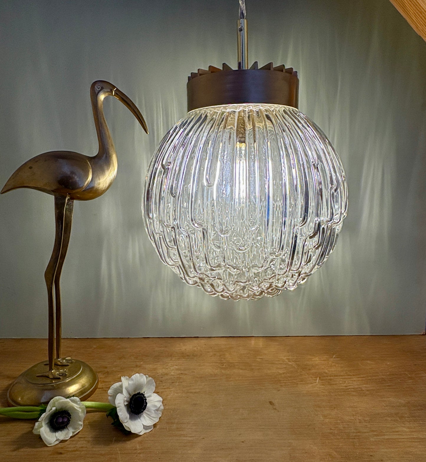 Suspension globe vintage XL en verre moulé