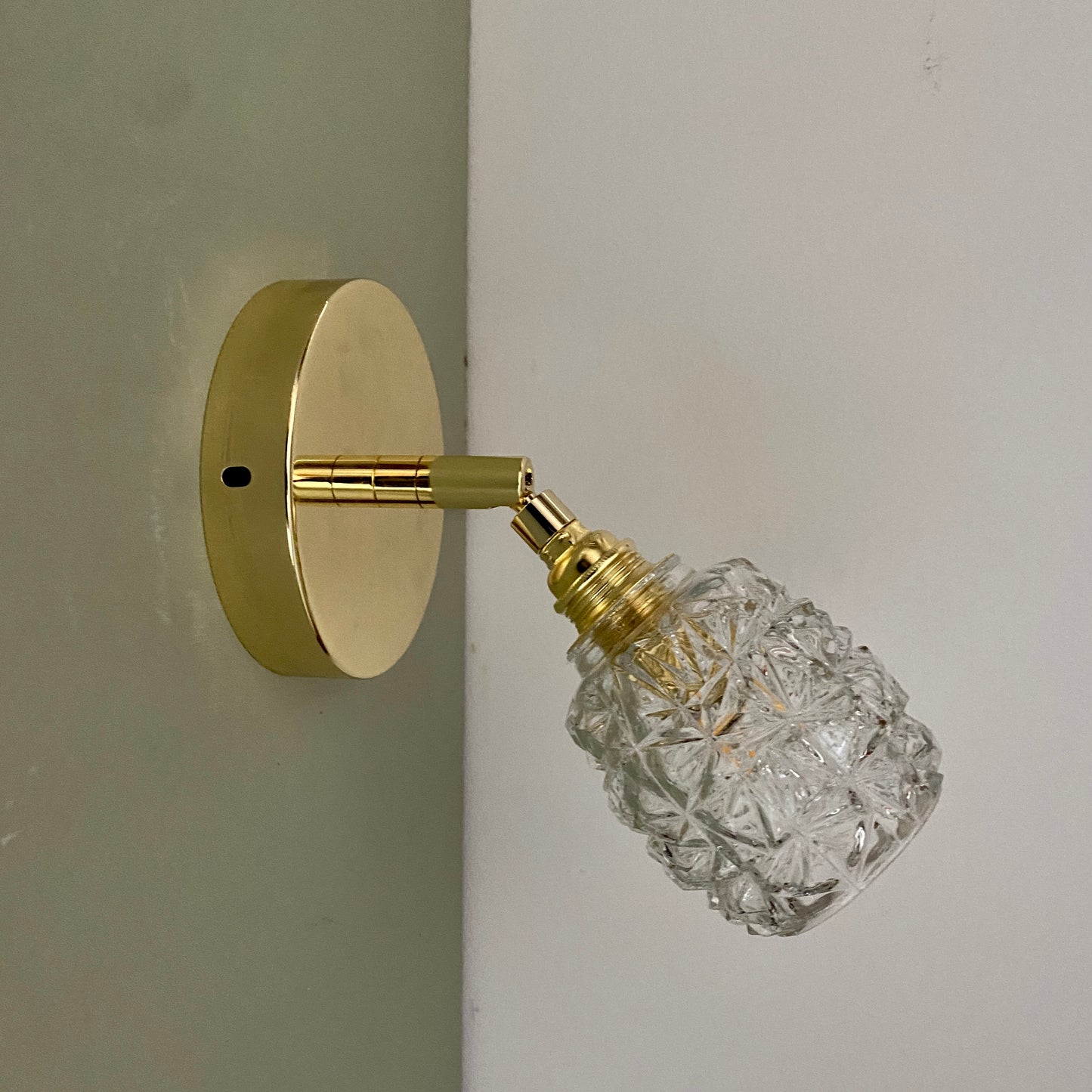 Applique tulipe vintage en verre moulé