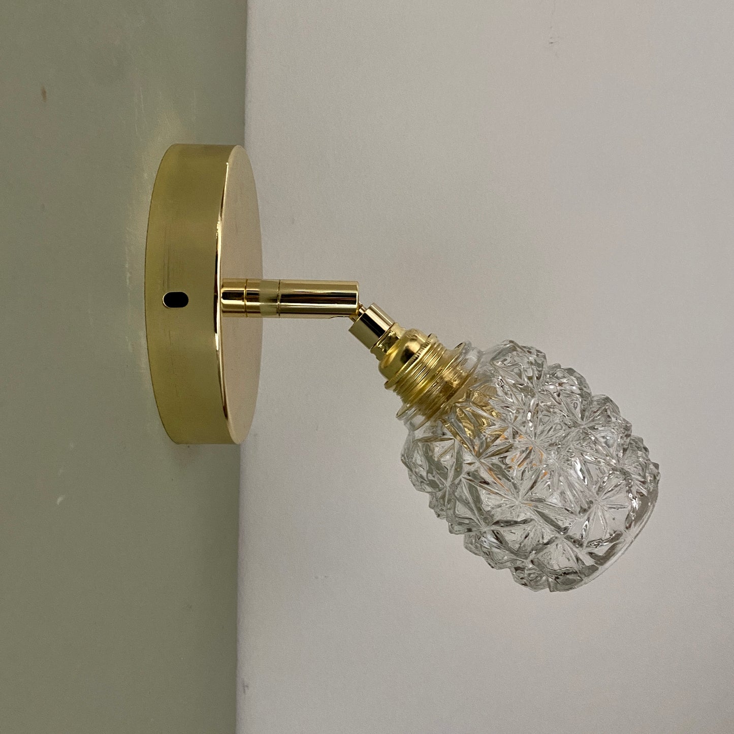 Applique tulipe vintage en verre moulé