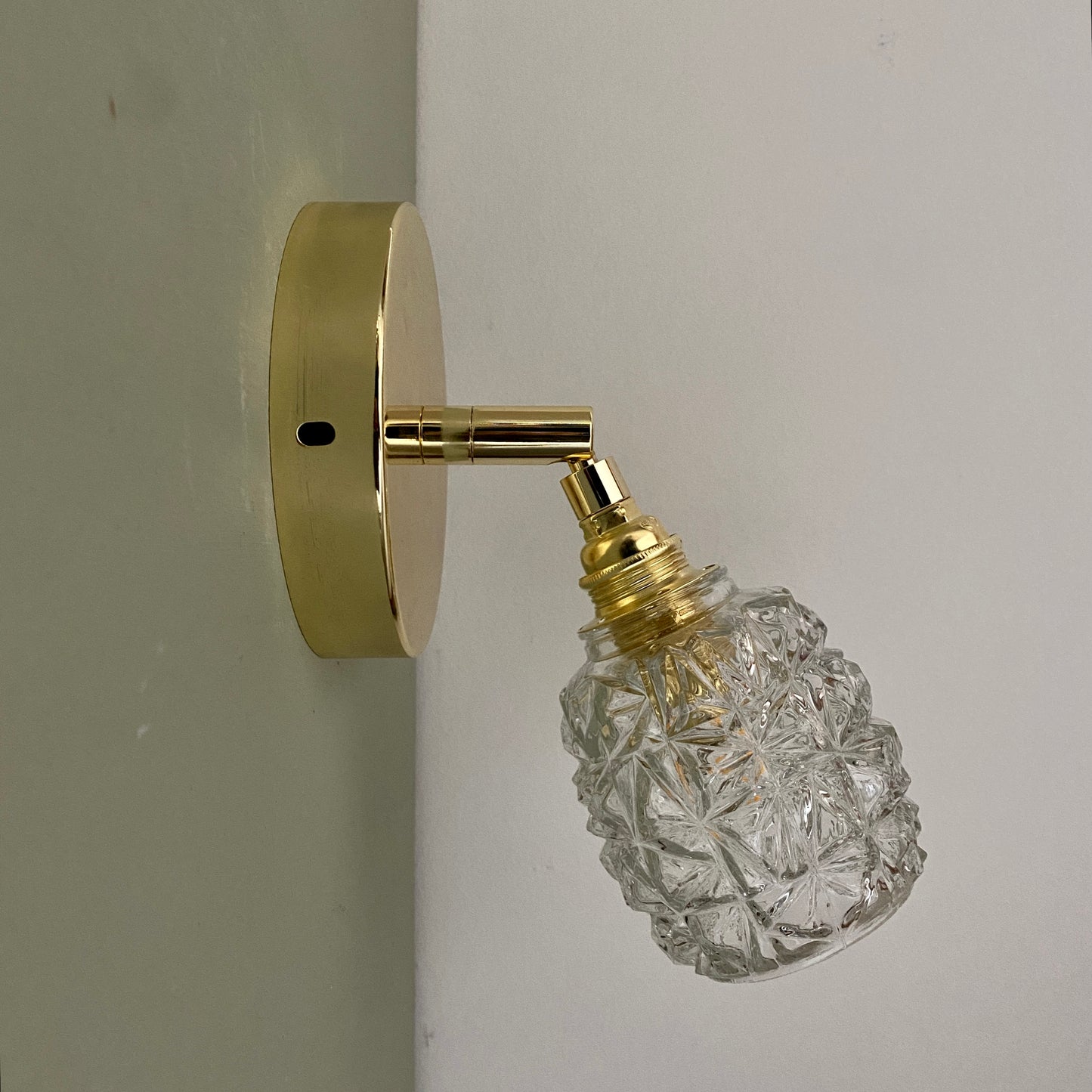 Applique tulipe vintage en verre moulé