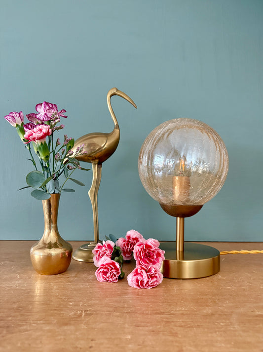 Lampe à poser globe vintage en verre ambré (BA1)