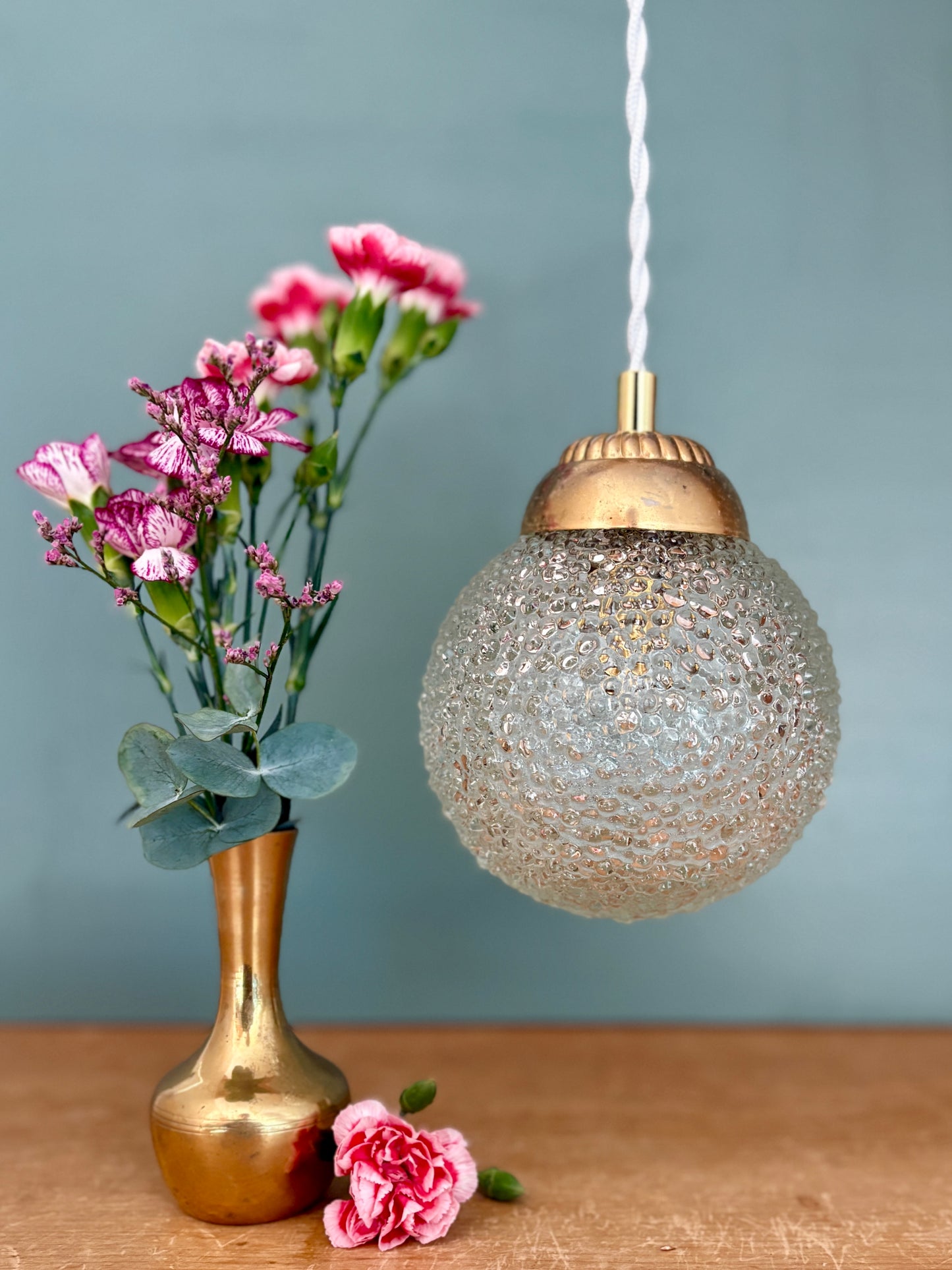 Suspension globe vintage en verre moulé (BP1)