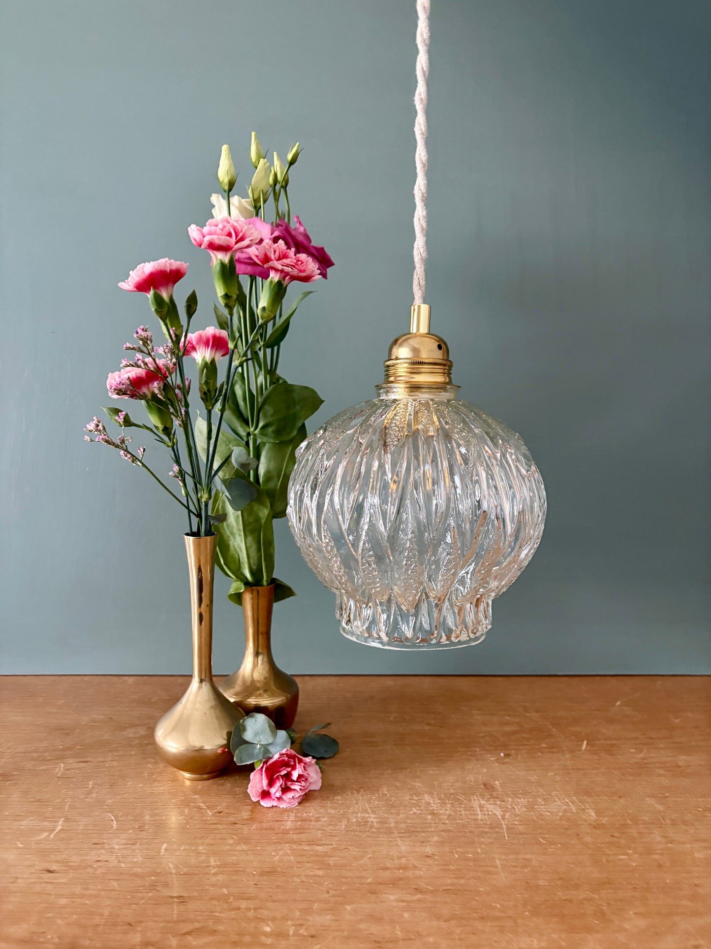 Suspension globe vintage en verre moulé (GT1)