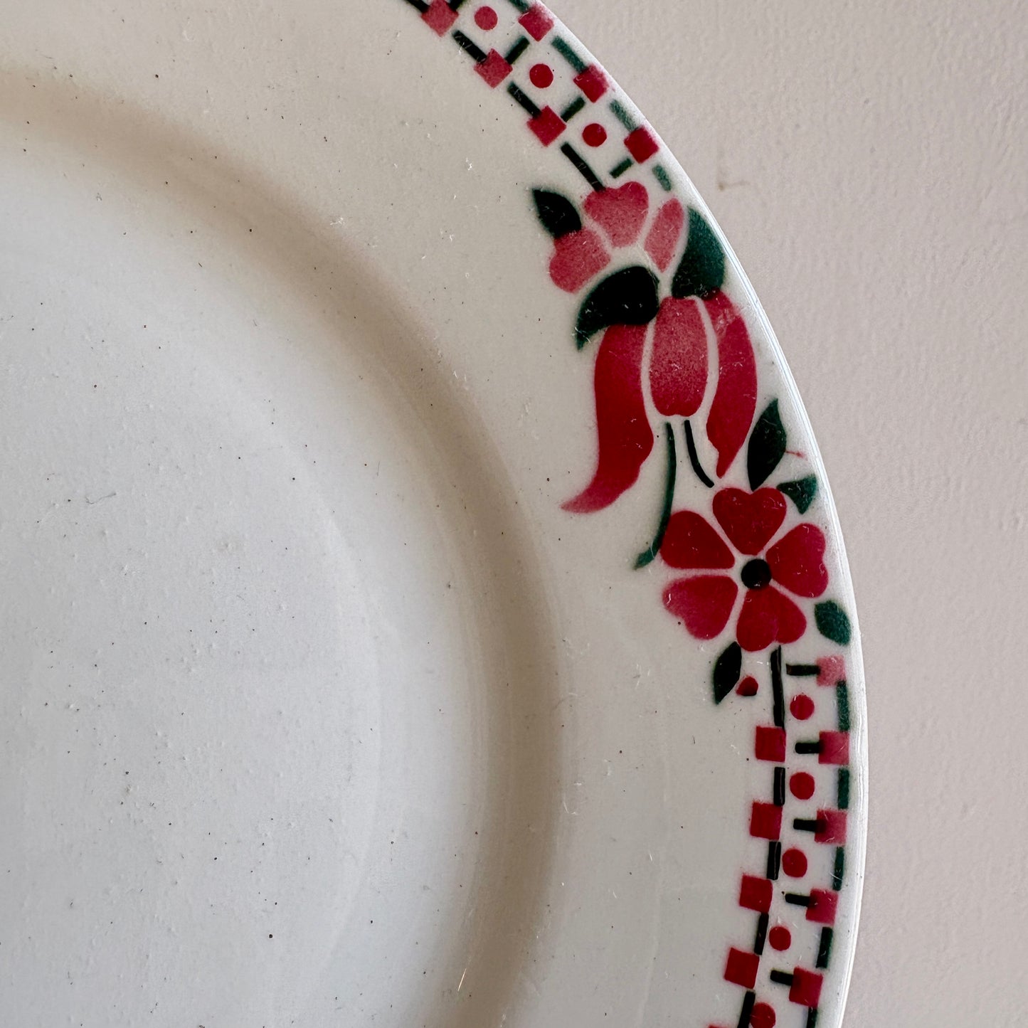 Lot de 6 assiettes plates anciennes - Saint Amand Céranord