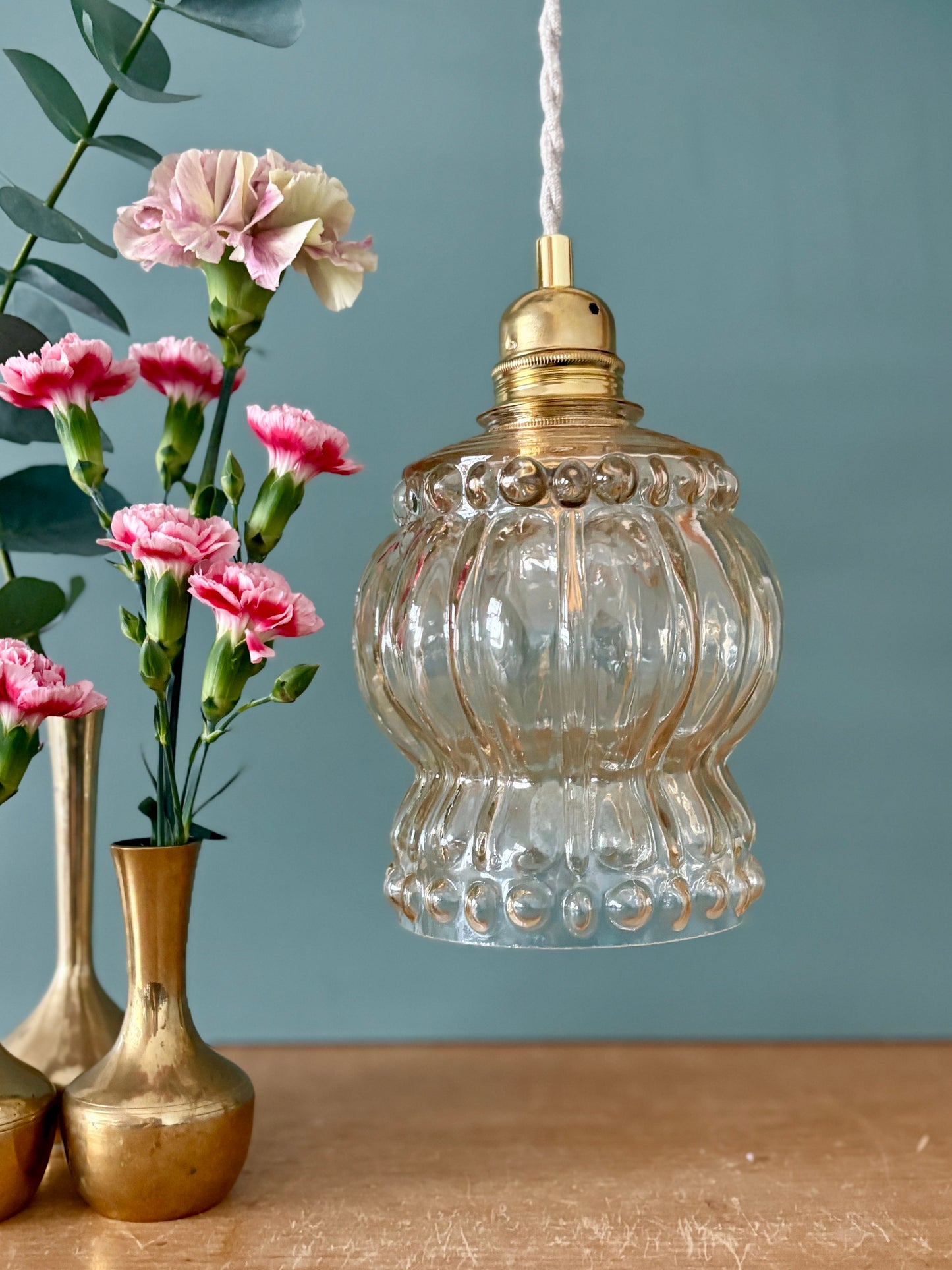 Suspension globe vintage en verre ambré (GA1)