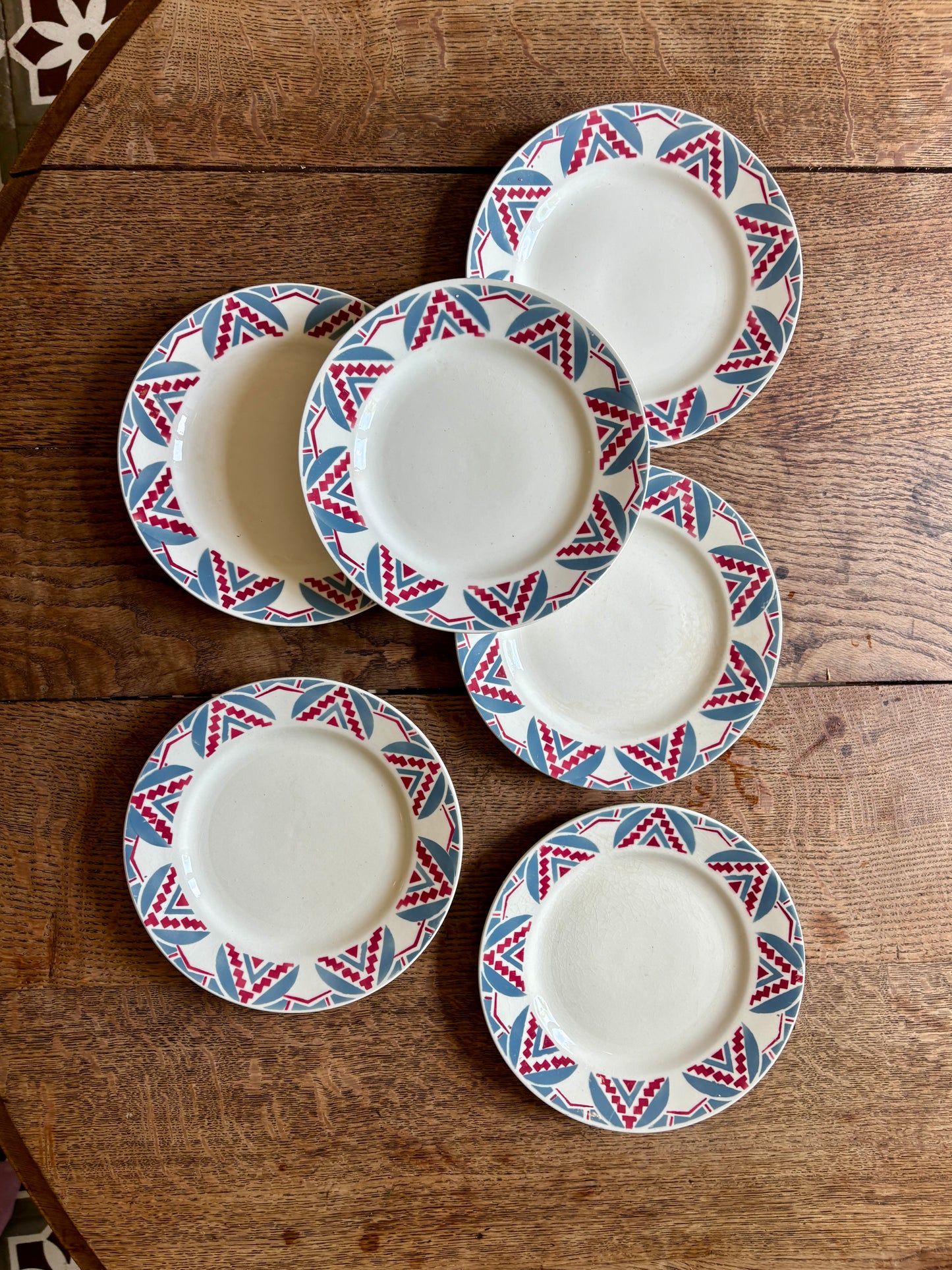 Lot de 6 assiettes à dessert anciennes - Toulouse de Saint Amand Céranord.