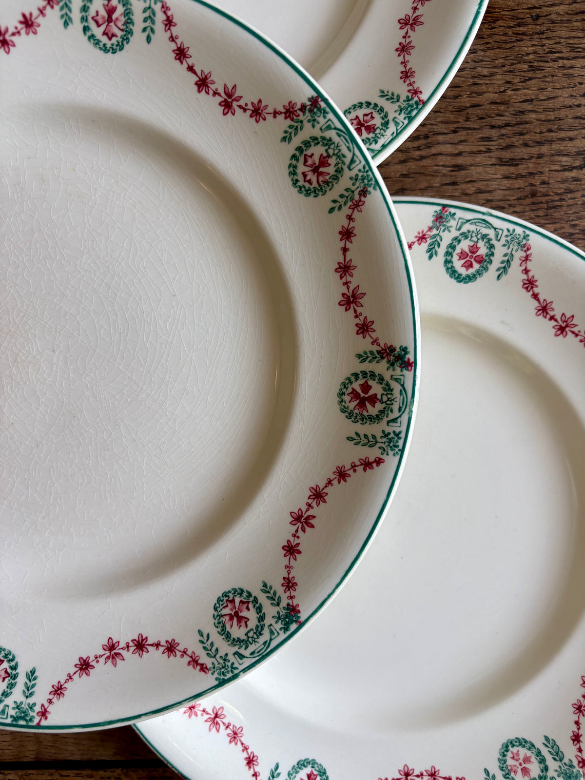 Lot de 6 assiettes anciennes en terre de fer, Moselle de Longwy
