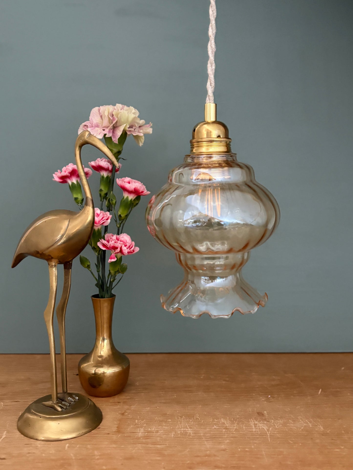 Suspension globe vintage en verre ambré (GA2)