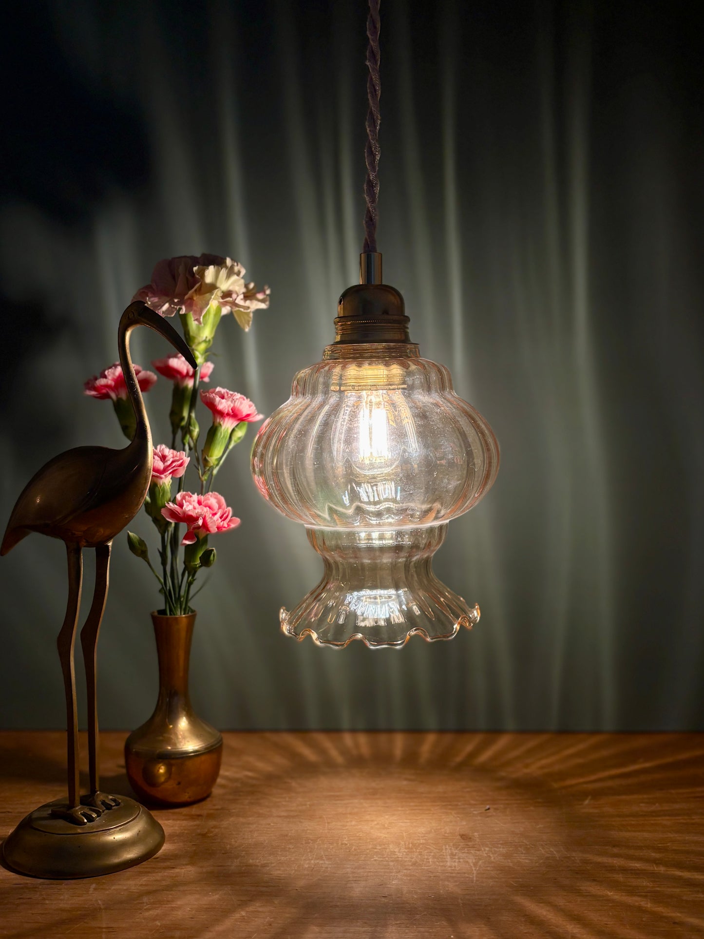 Suspension globe vintage en verre ambré (GA2)