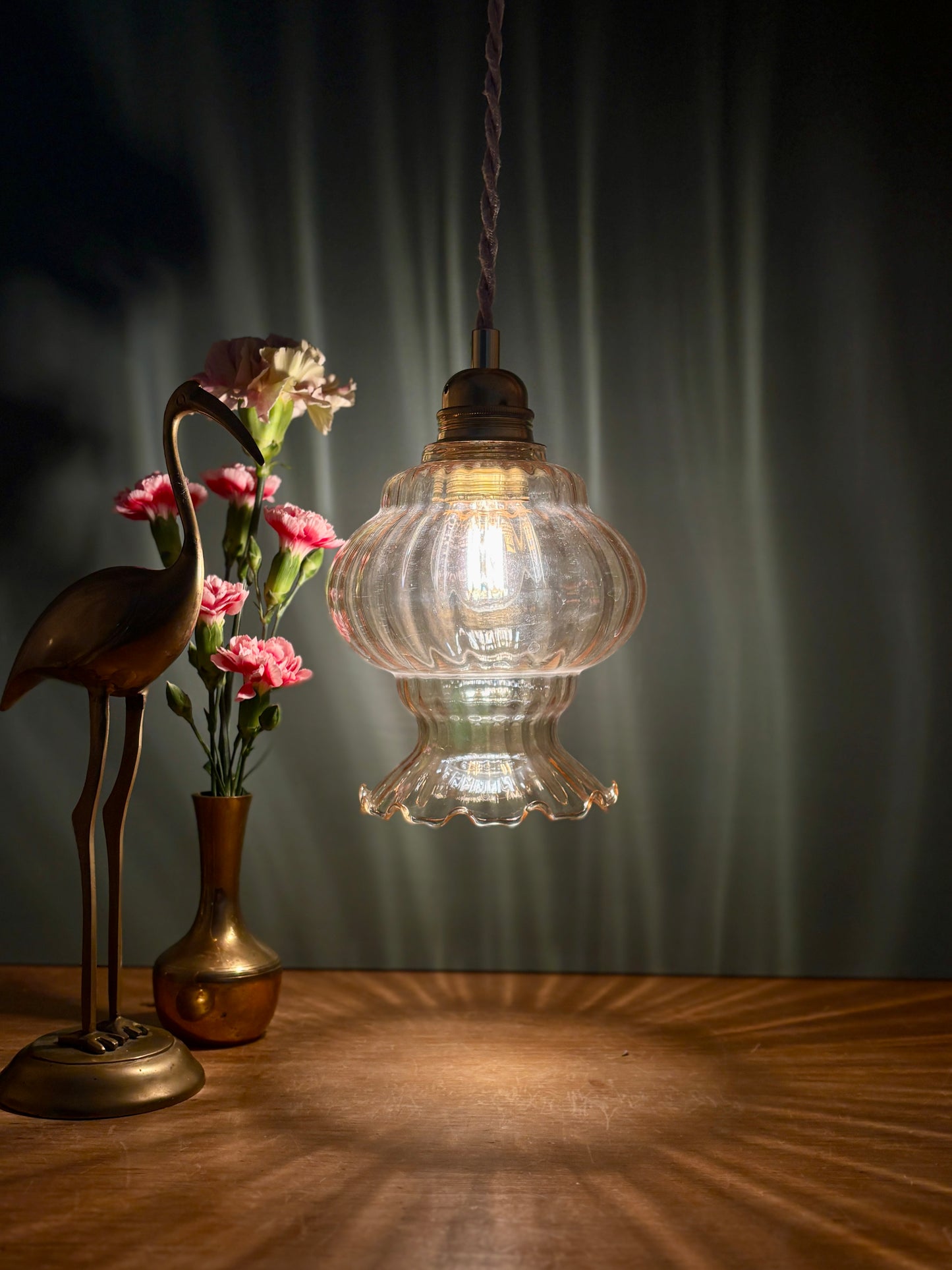 Suspension globe vintage en verre ambré (GA2)