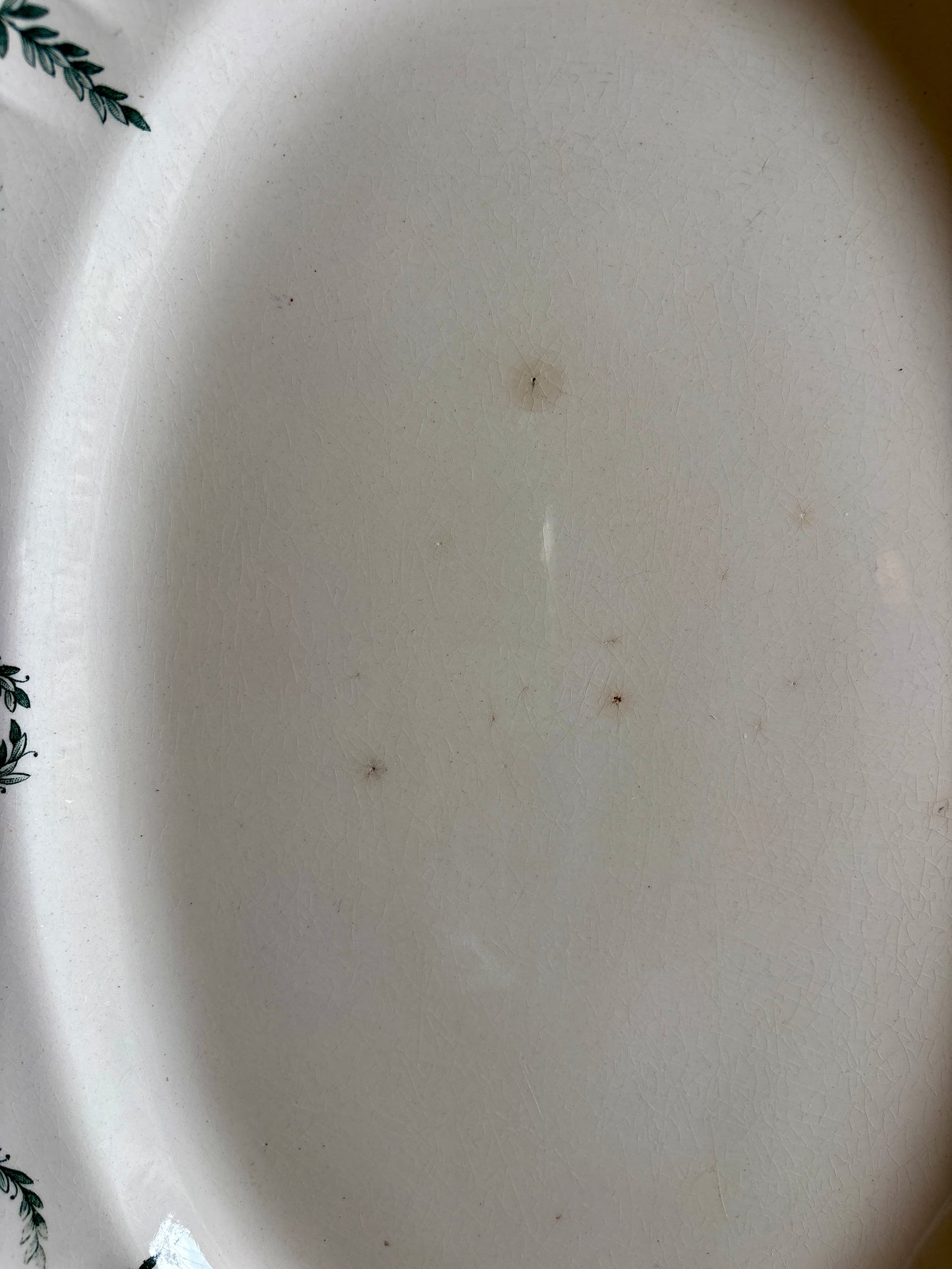Lot de 2 plats ancien en terre de fer - Villey de Longchamp
