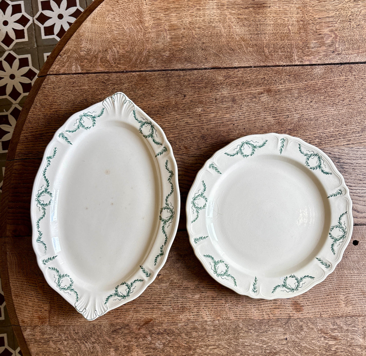 Lot de 2 plats ancien en terre de fer - Villey de Longchamp