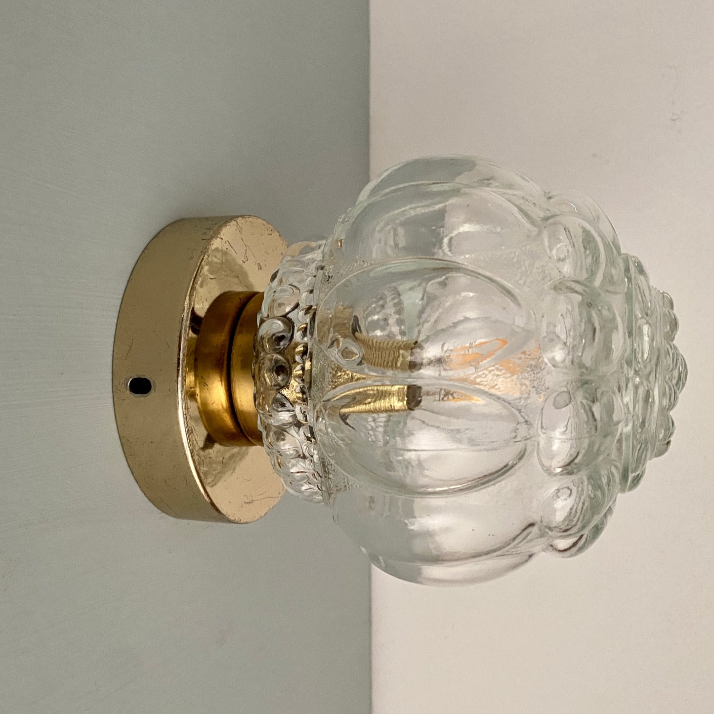 Applique ou plafonnier globe vintage en verre