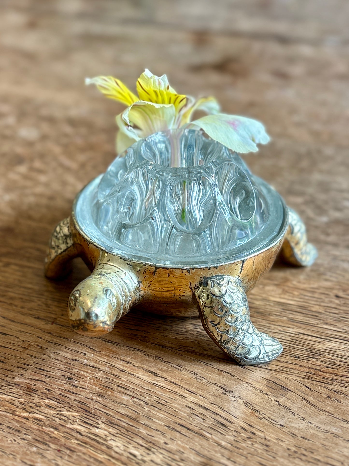 Pique fleur vintage tortue