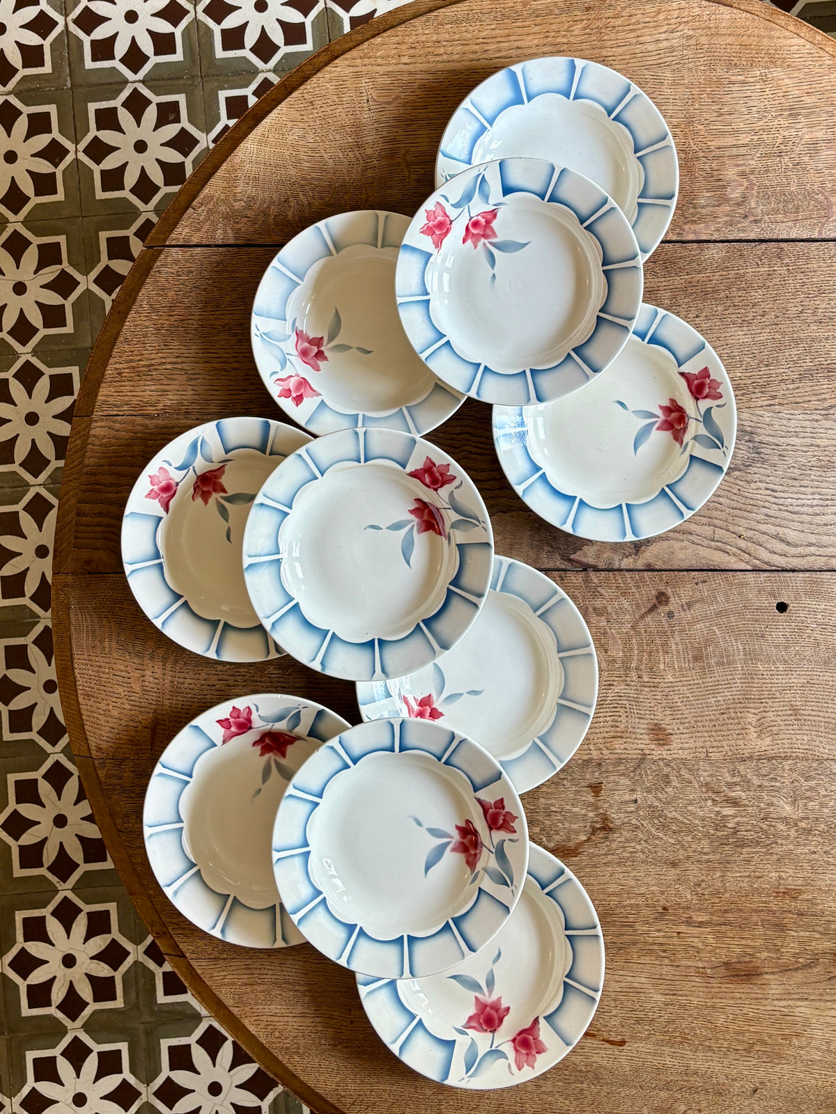 Lot de 10 assiettes creuses vintage de Digoin