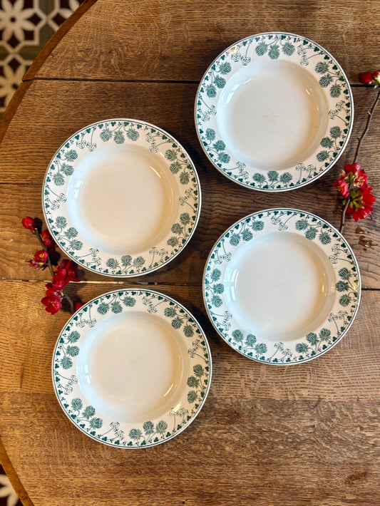 Lot de 4 assiettes creuses anciennes en terre de fer - Trèfles -