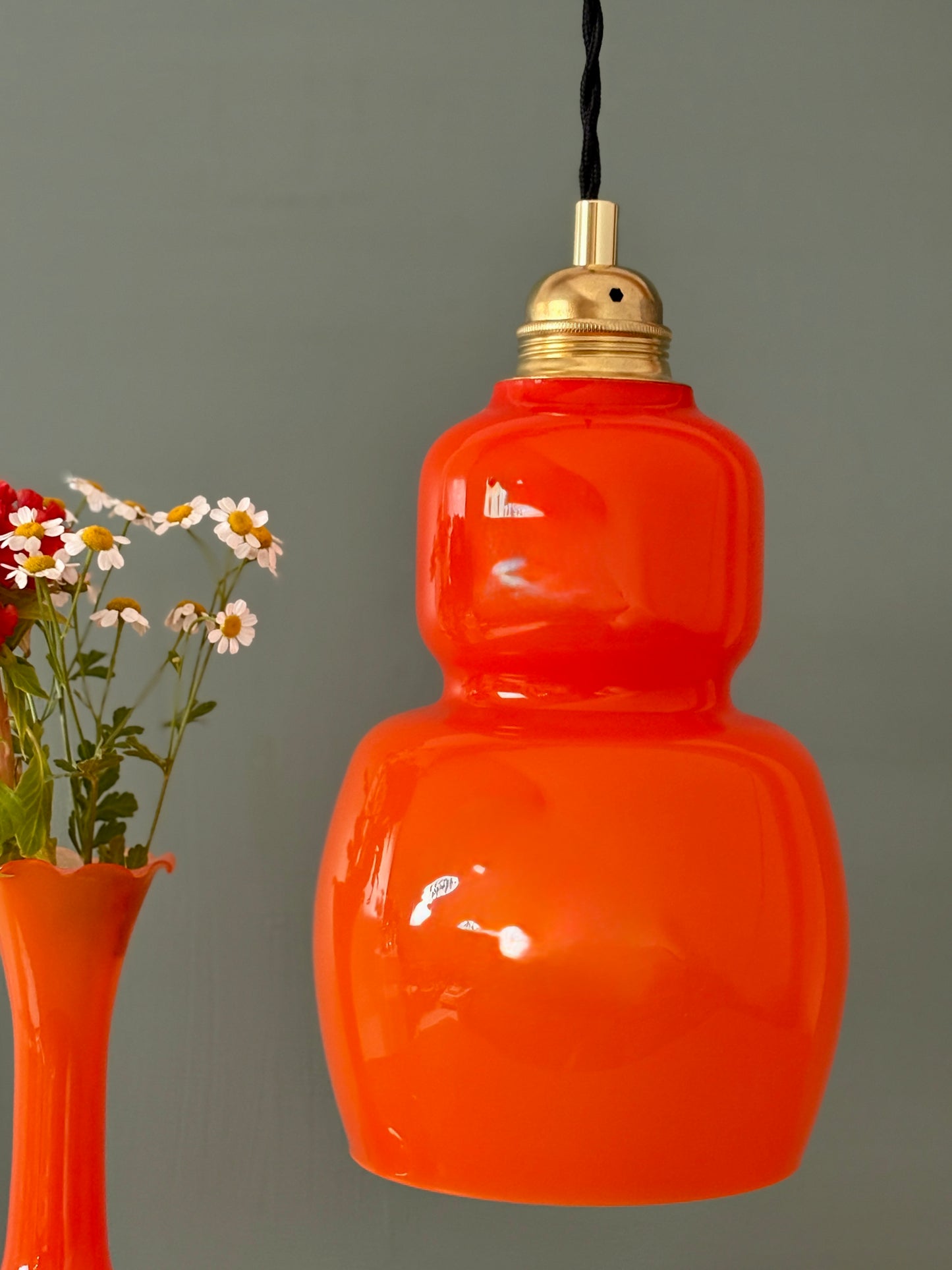 Suspension globe vintage en opaline orange