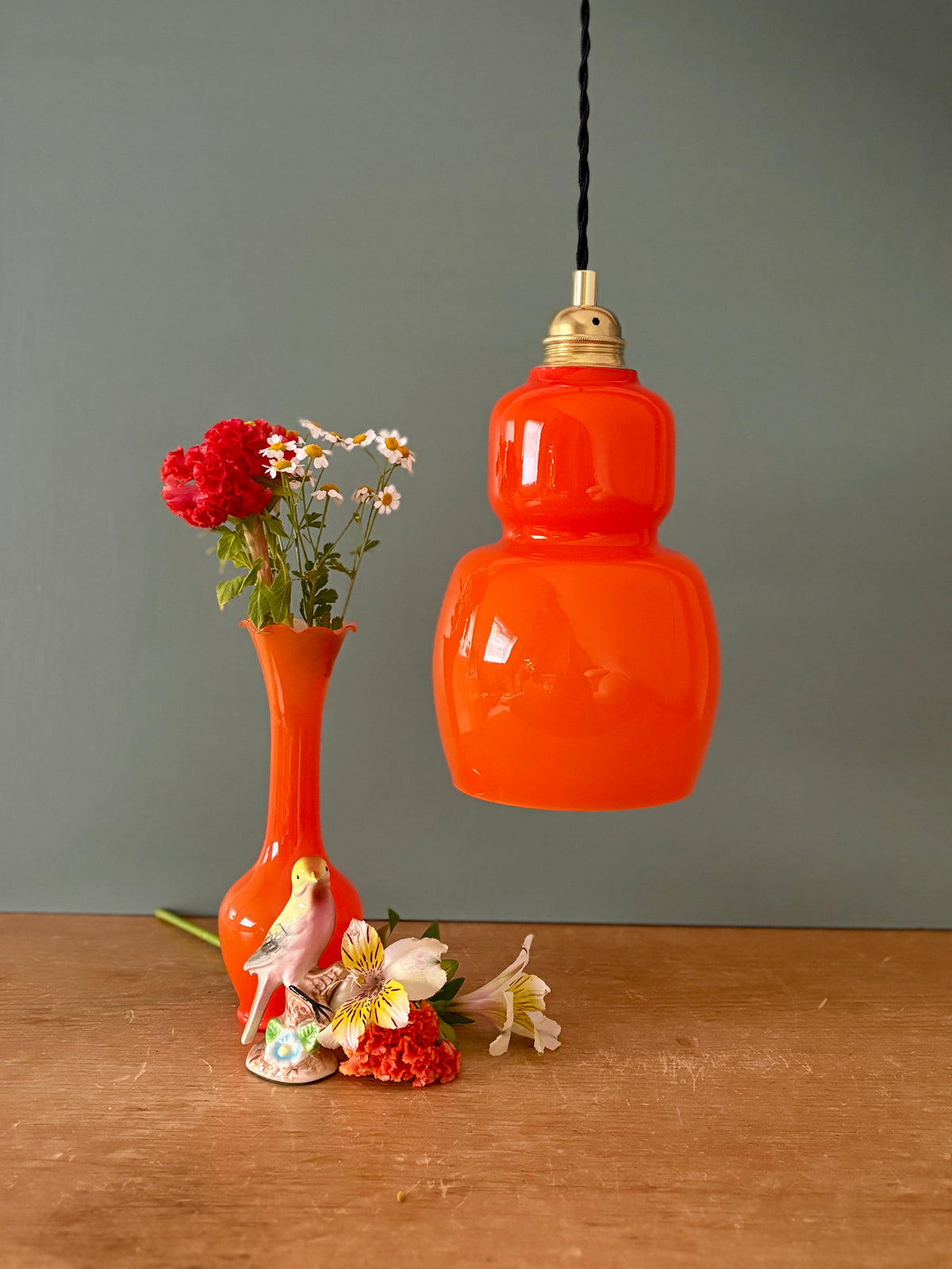 Suspension globe vintage en opaline orange
