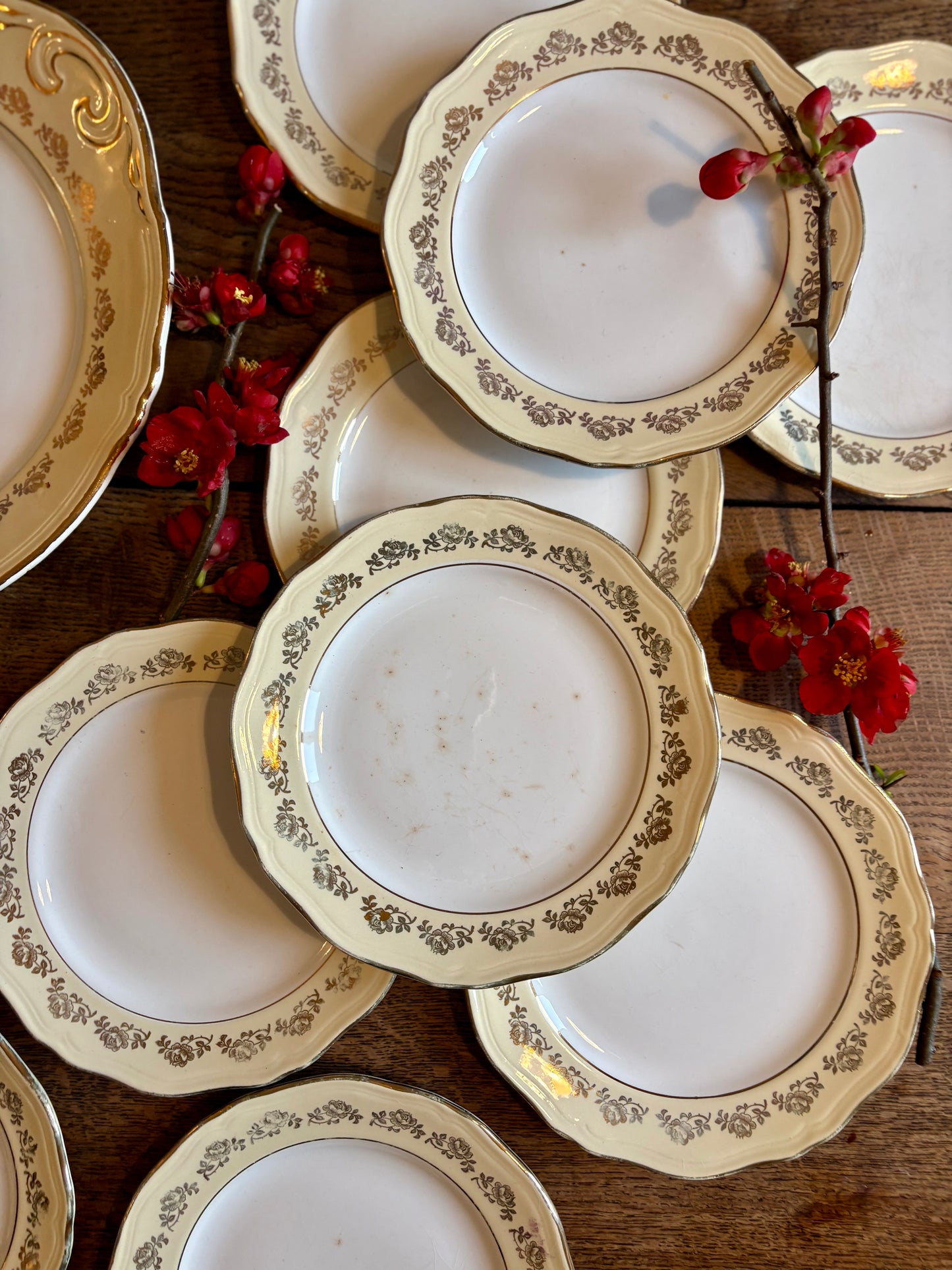 Service à gâteau vintage l'Amandinoise jaune et or