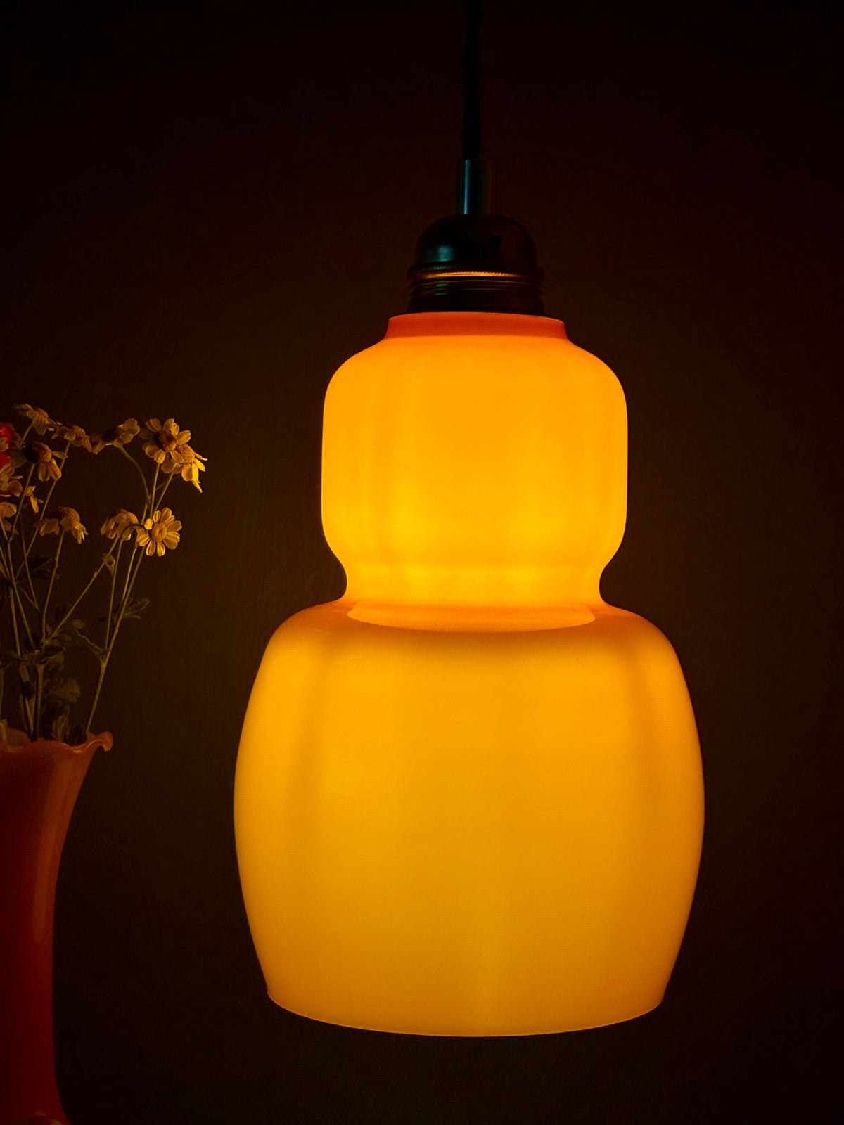 Suspension globe vintage en opaline orange