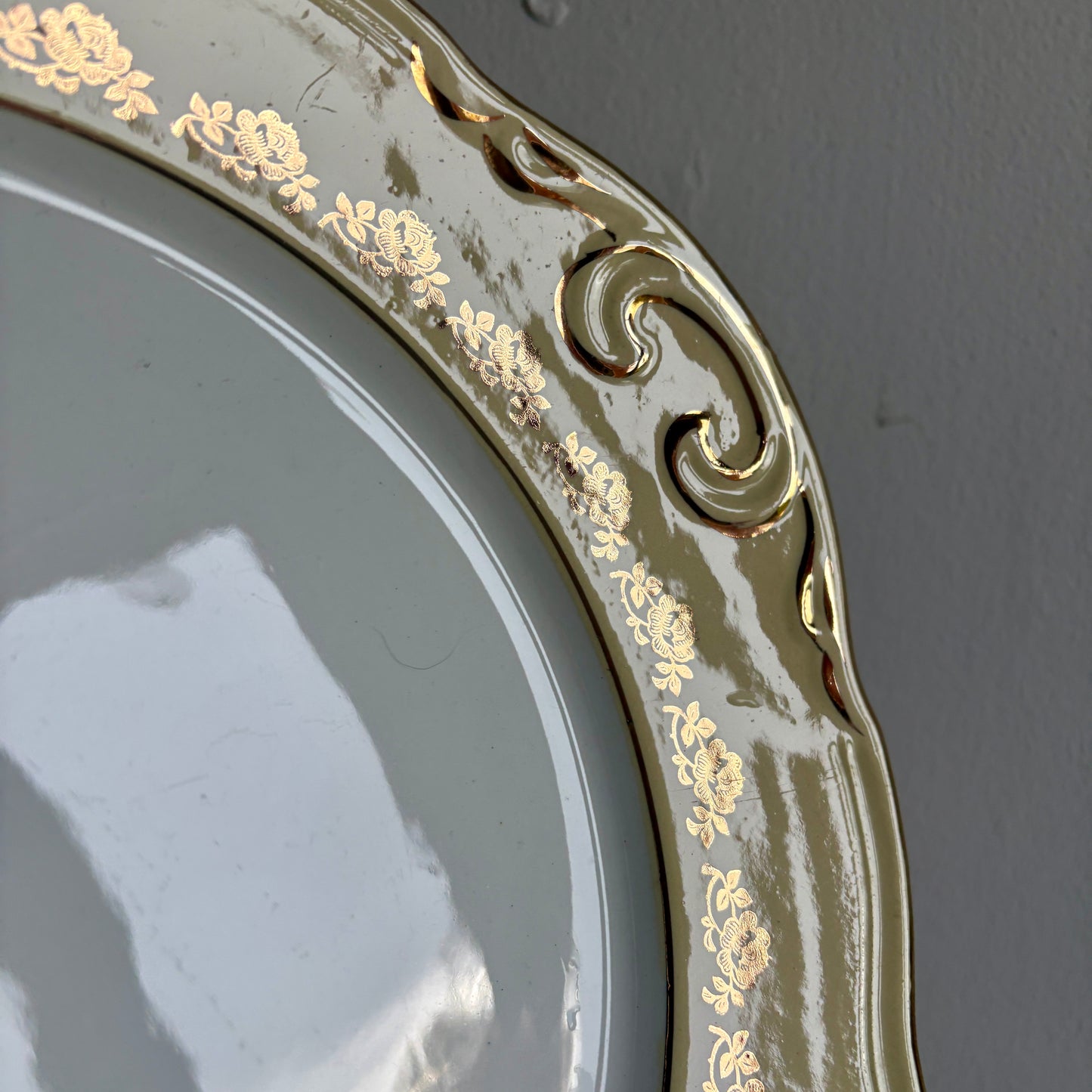 Service à gâteau vintage l'Amandinoise jaune et or