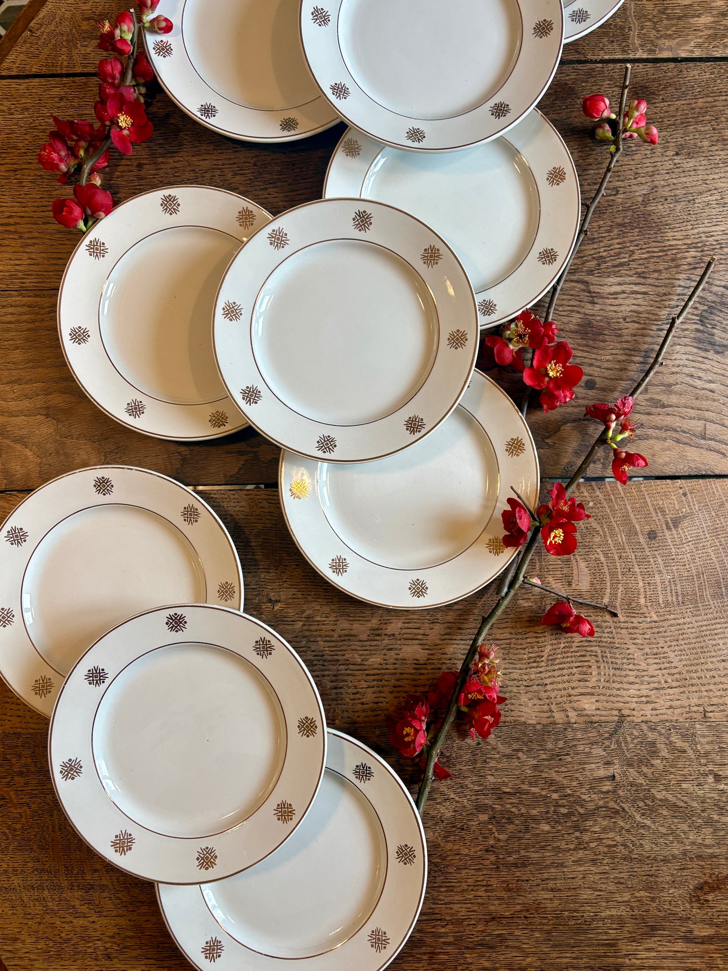 Lot de 10 assiettes à dessert vintage blanches et dorées