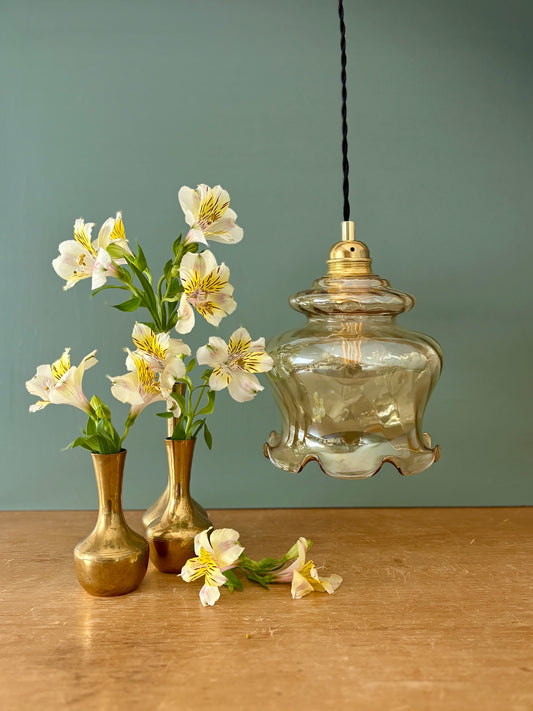 Suspension globe vintage en verre ambré (AMB20)