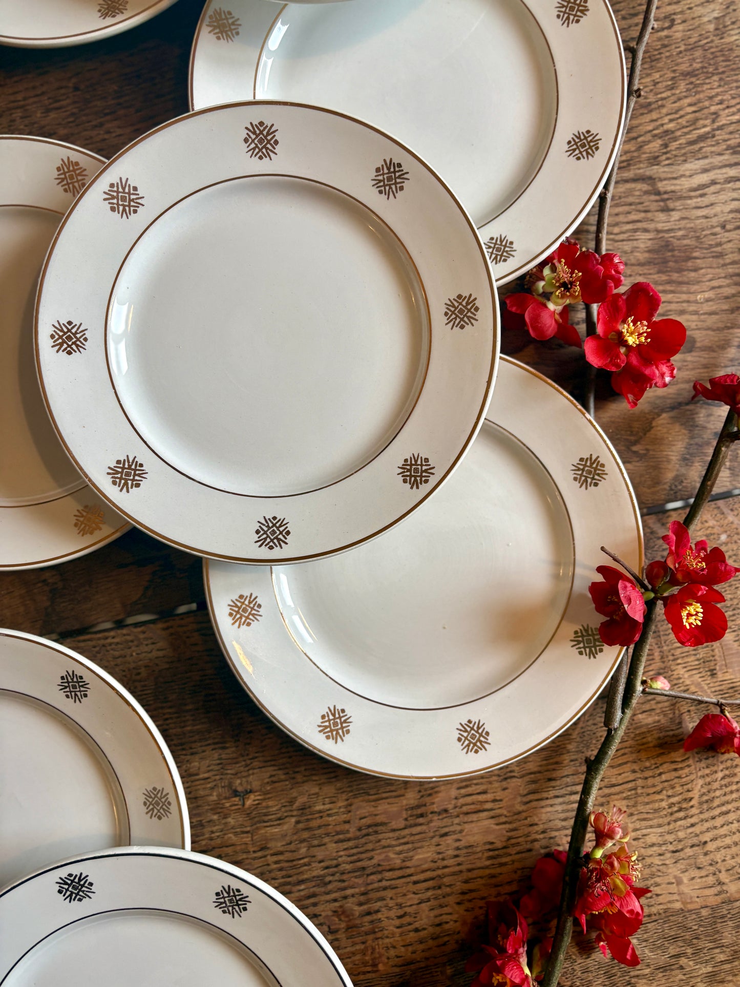 Lot de 10 assiettes à dessert vintage blanches et dorées