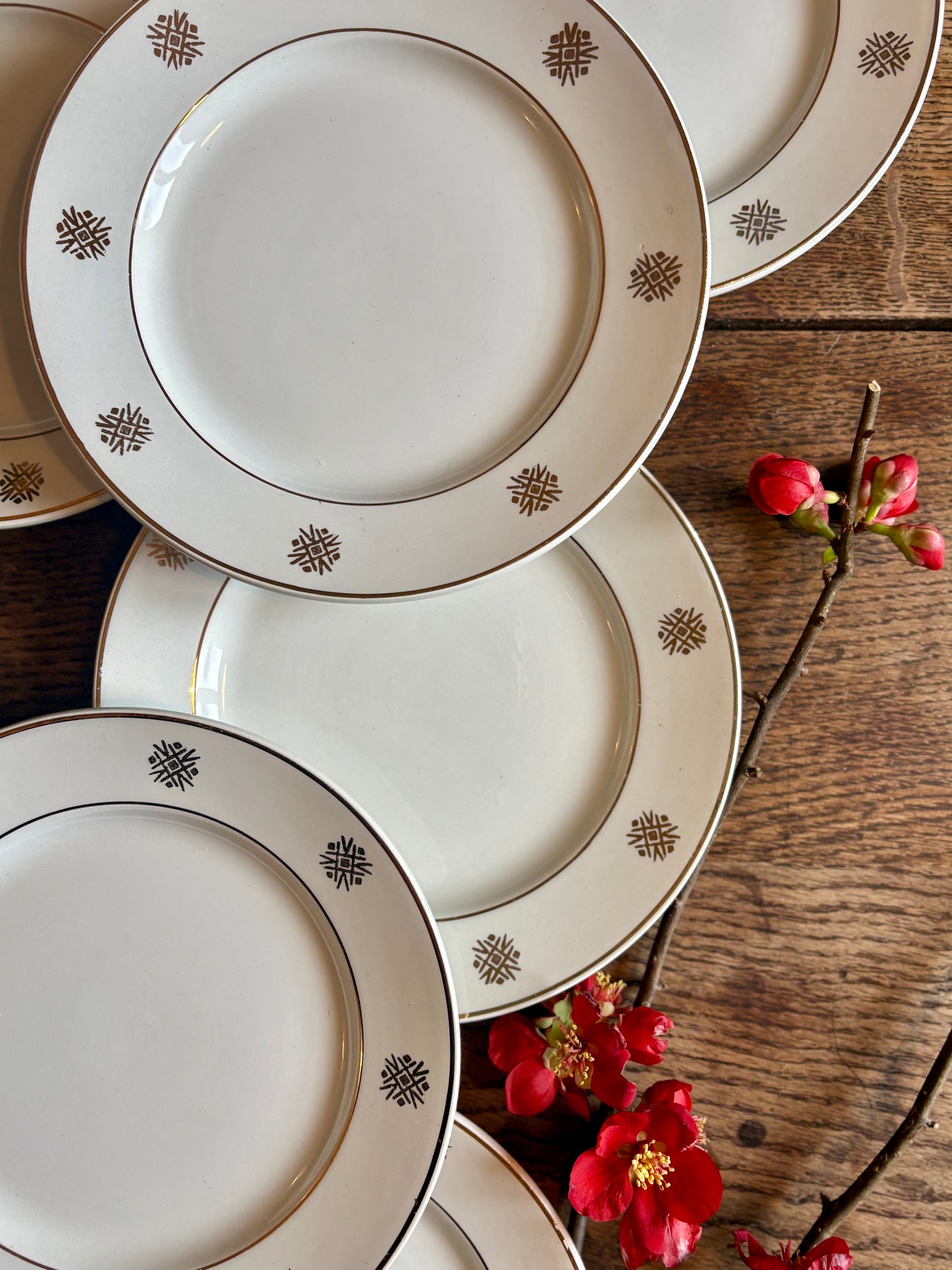 Lot de 10 assiettes à dessert vintage blanches et dorées