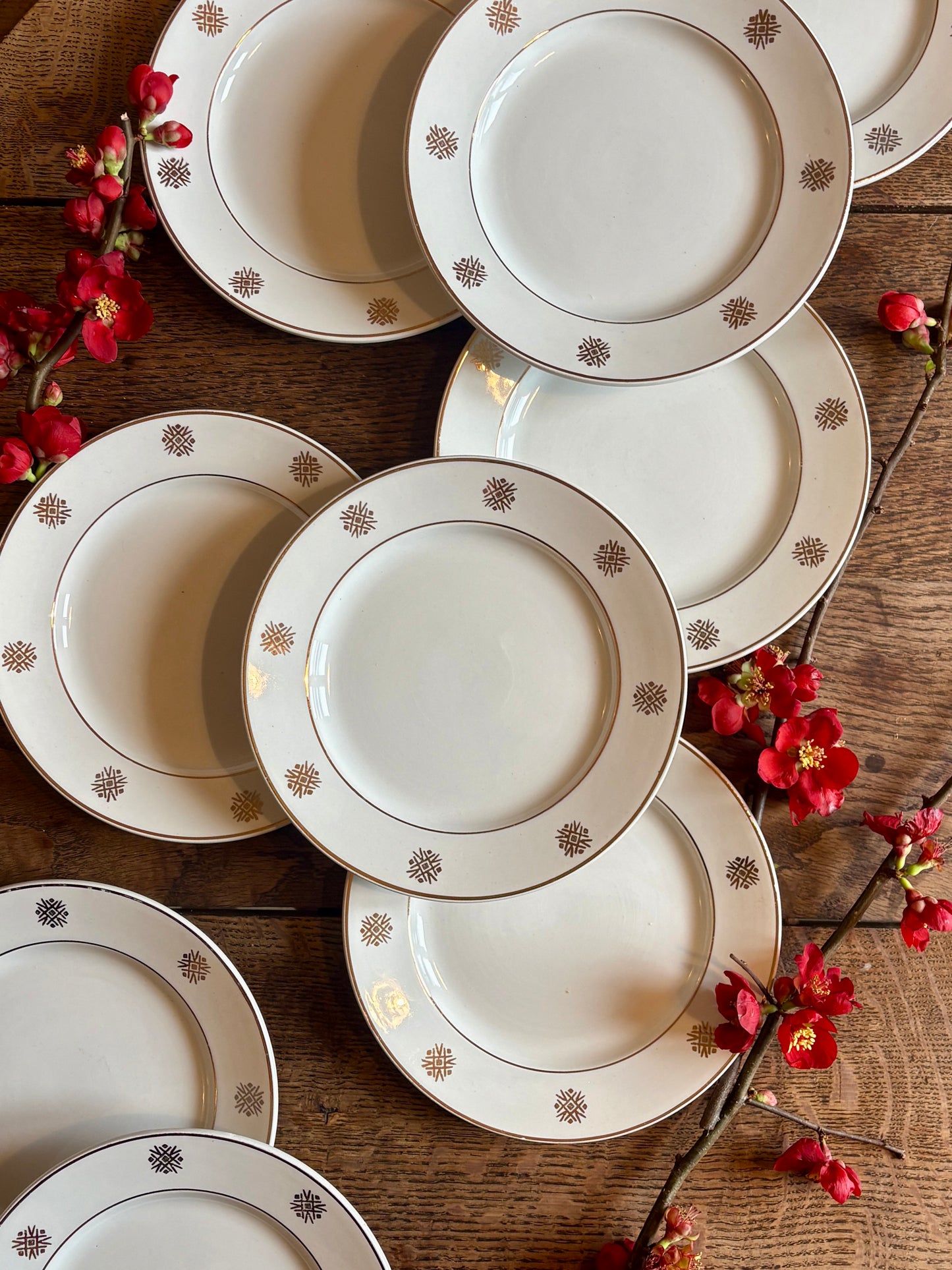 Lot de 10 assiettes à dessert vintage blanches et dorées