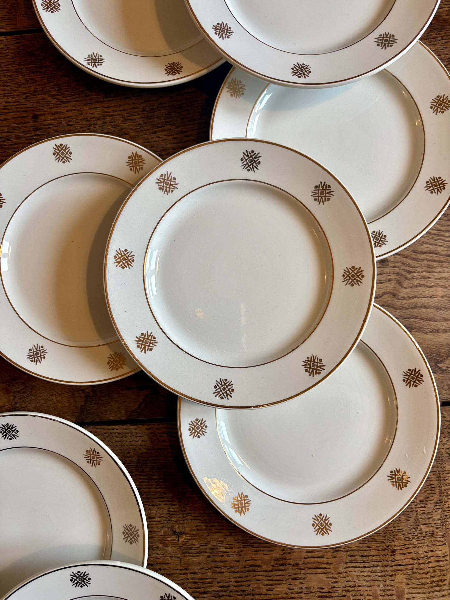 Lot de 10 assiettes à dessert vintage blanches et dorées