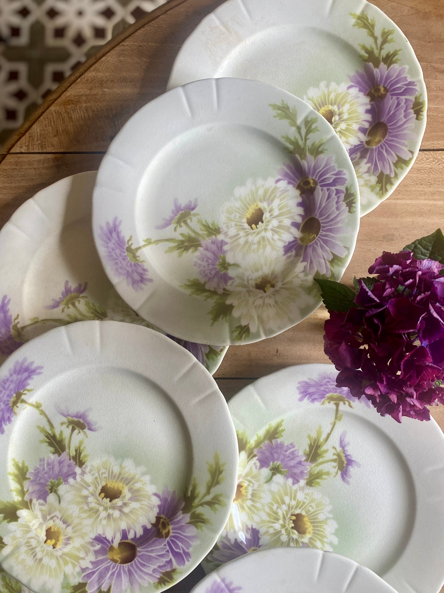 Lot de 8 assiettes plates anciennes - Reine Marguerite de Lunéville