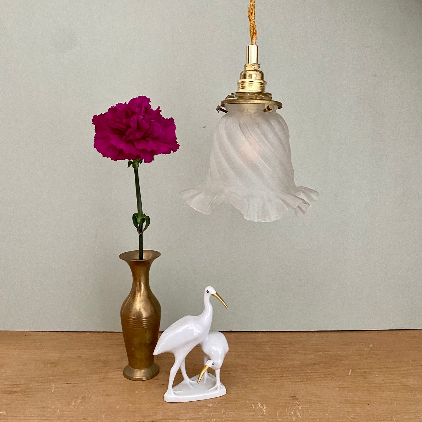 Baladeuse tulipe vintage en verre depoli