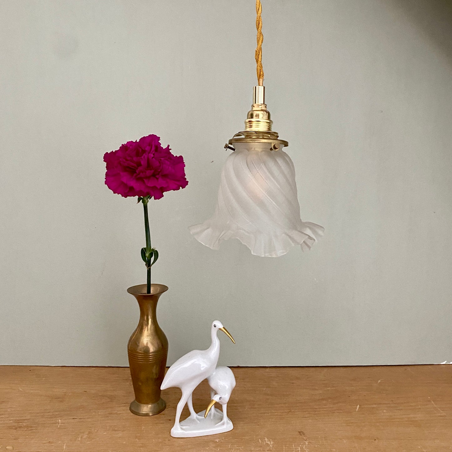 Baladeuse tulipe vintage en verre depoli