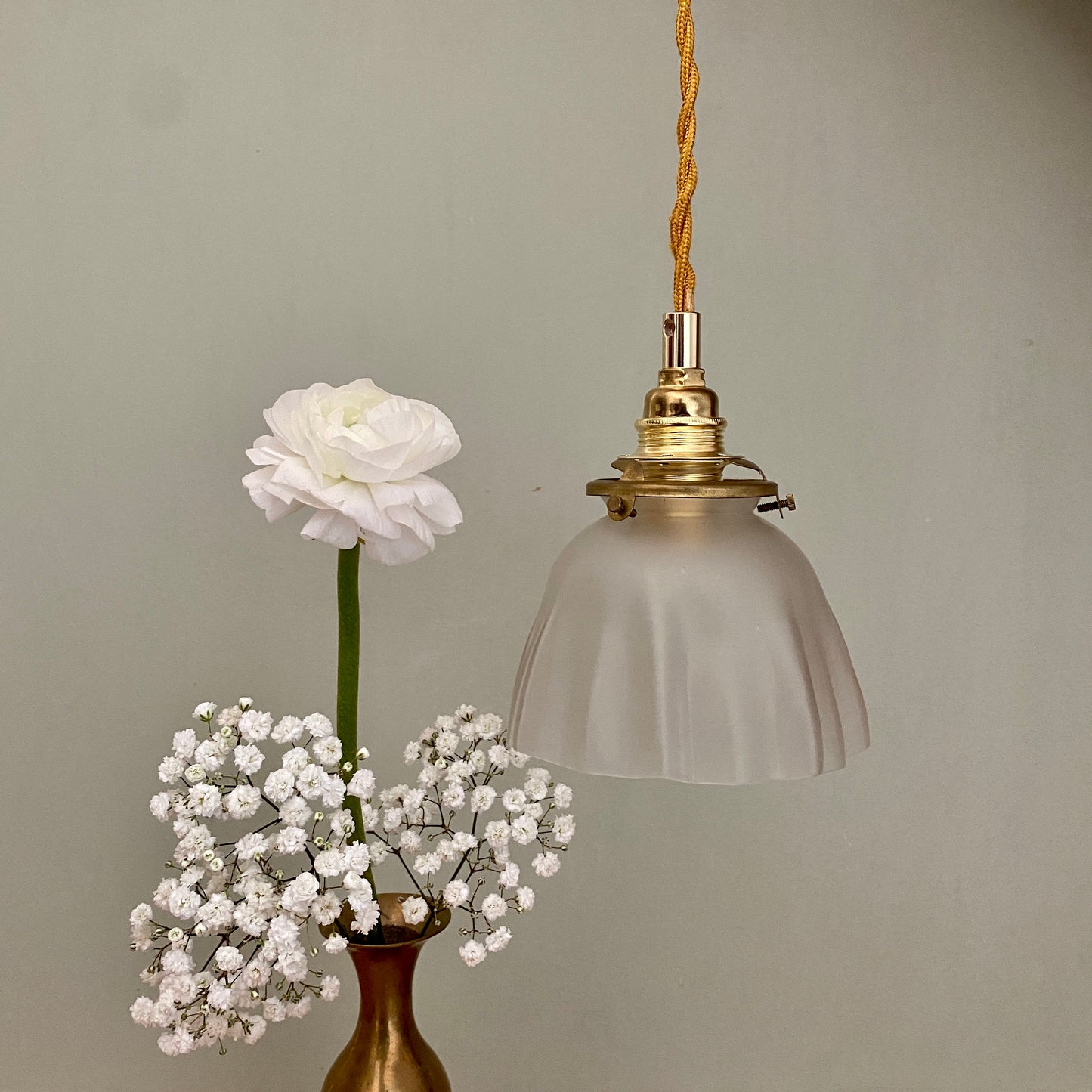 Baladeuse tulipe vintage en verre dépoli