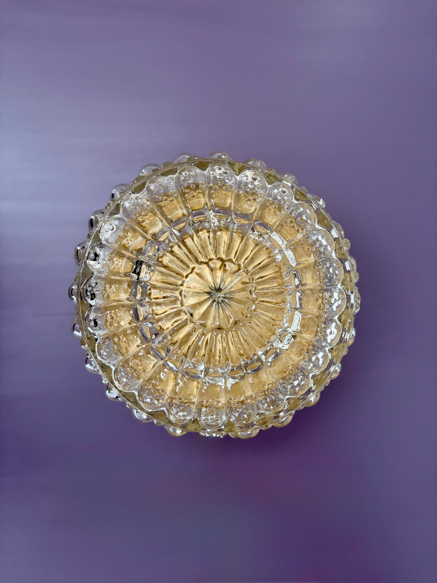 Applique ou plafonnier globe vintage en verre moulé (PLAF20)