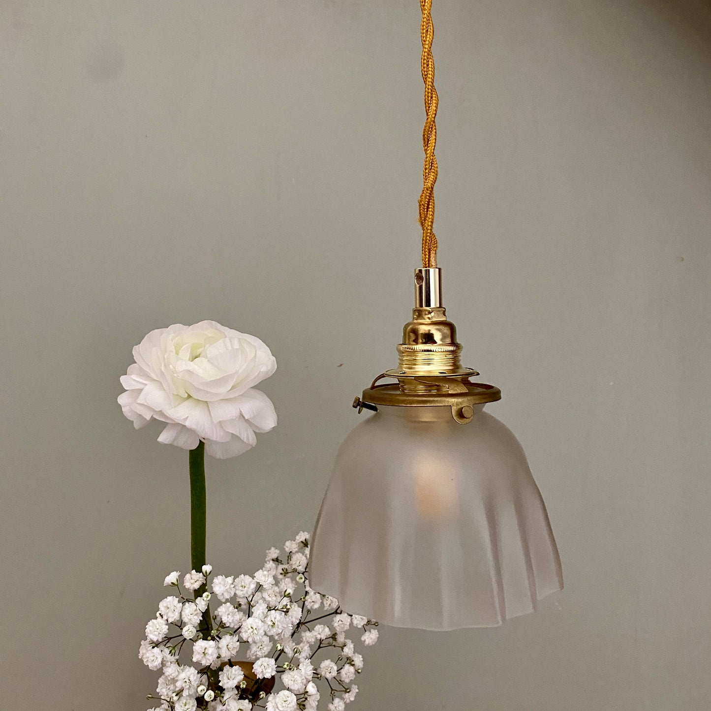 Baladeuse tulipe vintage en verre dépoli