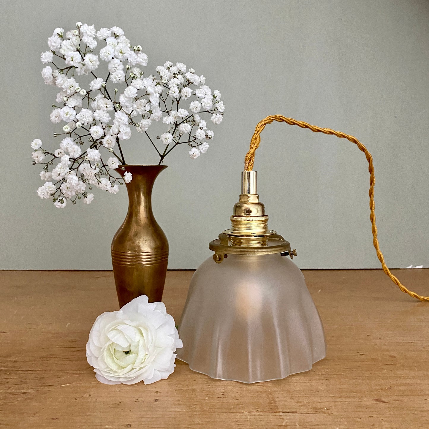 Baladeuse tulipe vintage en verre dépoli