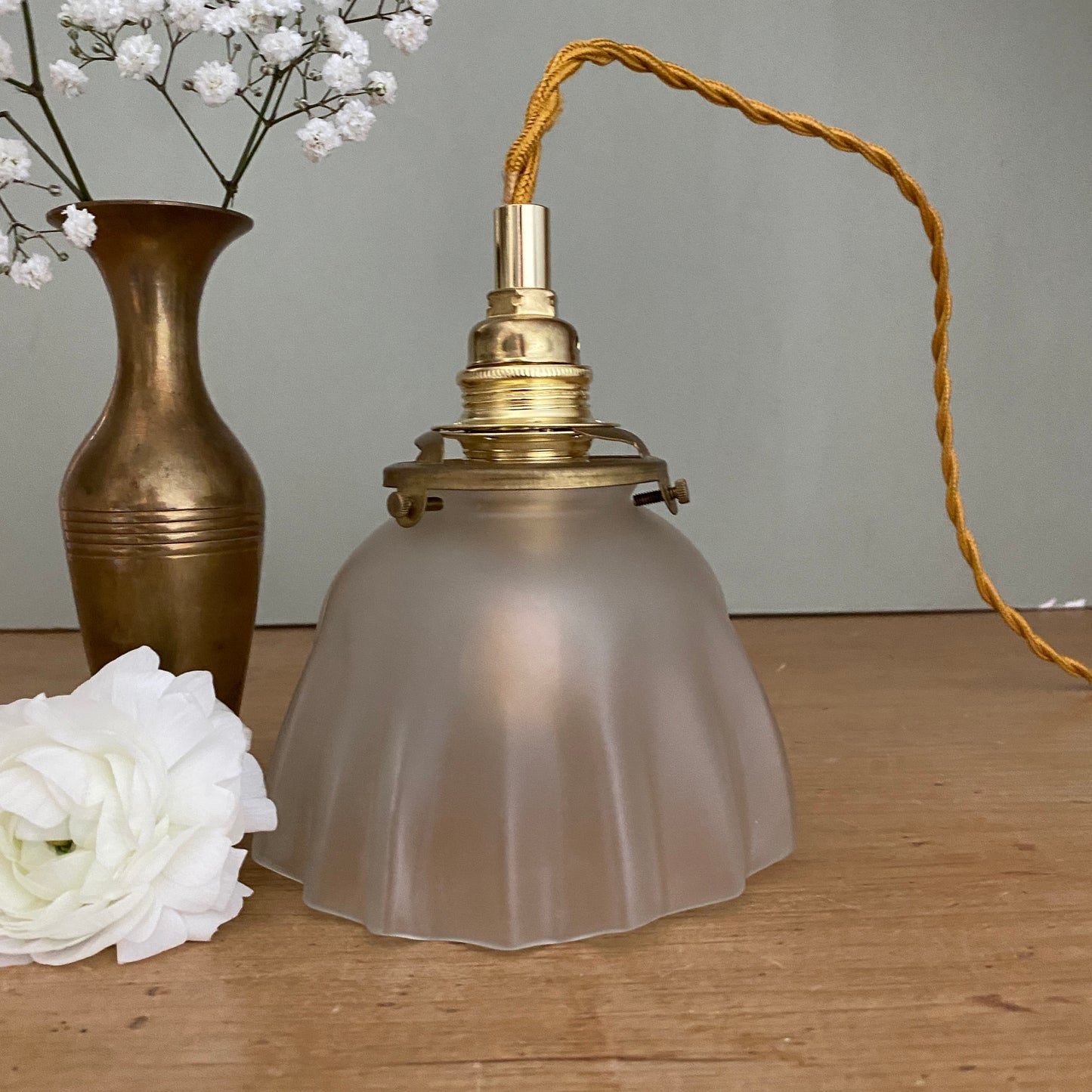 Baladeuse tulipe vintage en verre dépoli