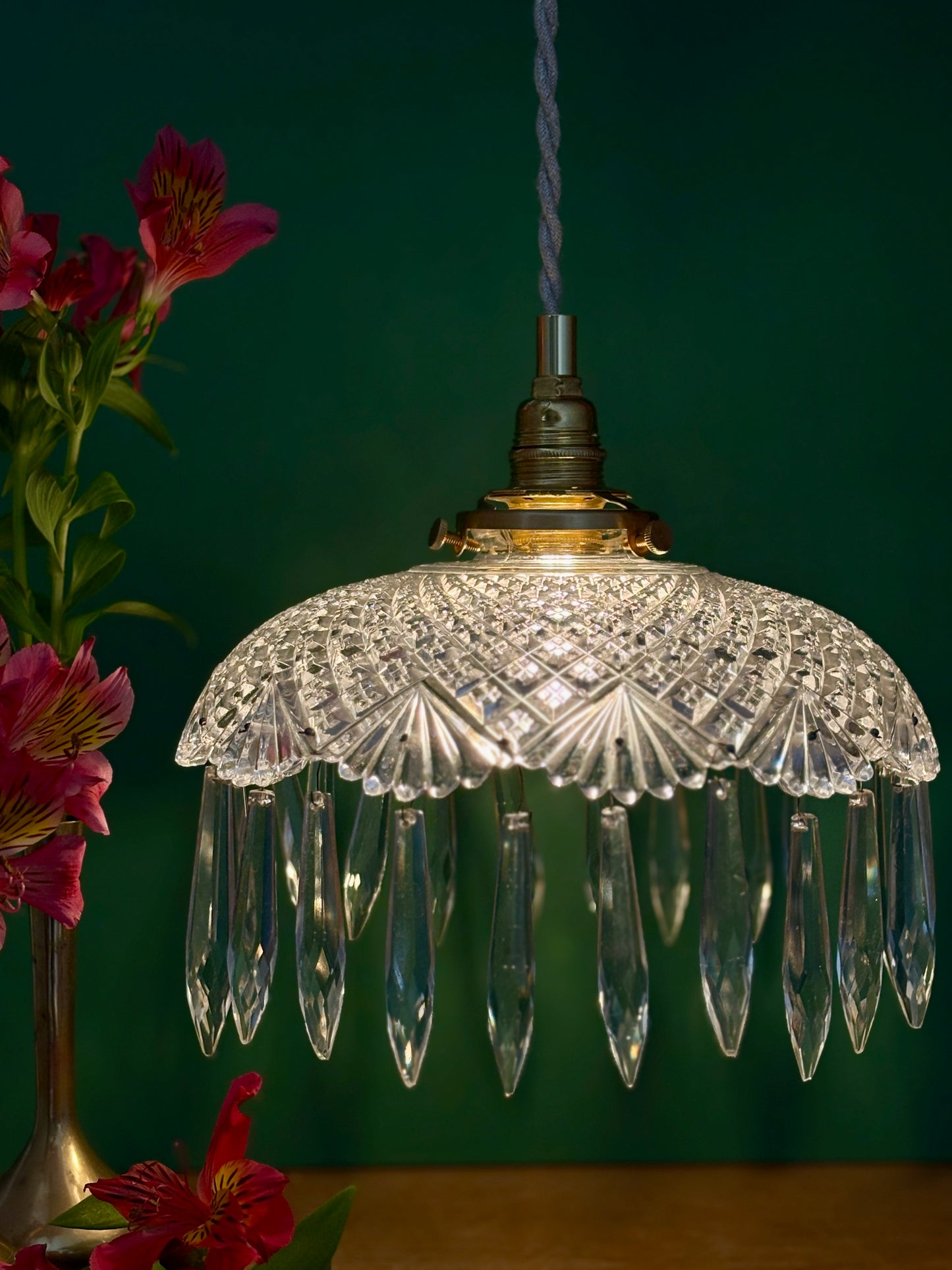 Suspension abat-jour vintage en verre avec pampilles